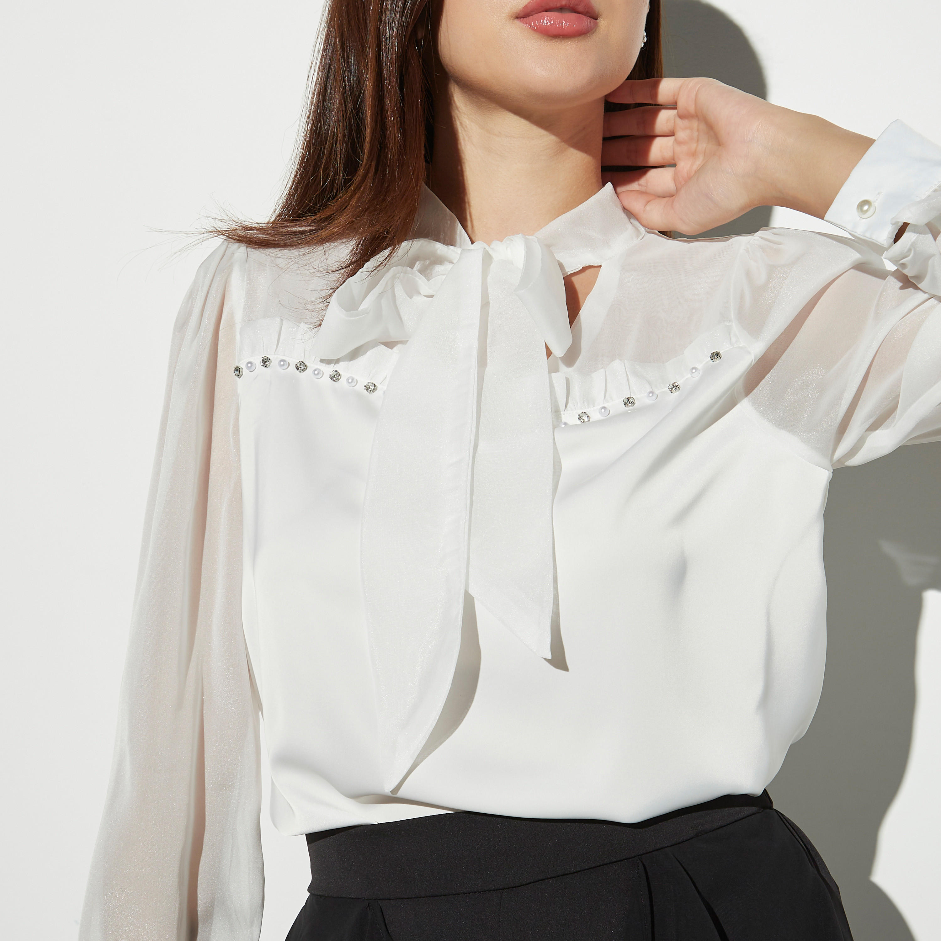 بلوزة مزيّنة بأكمام طويلة وأربطة من تو إكستريمز-women-clothing-shirtsandblouses-blouses-image-4