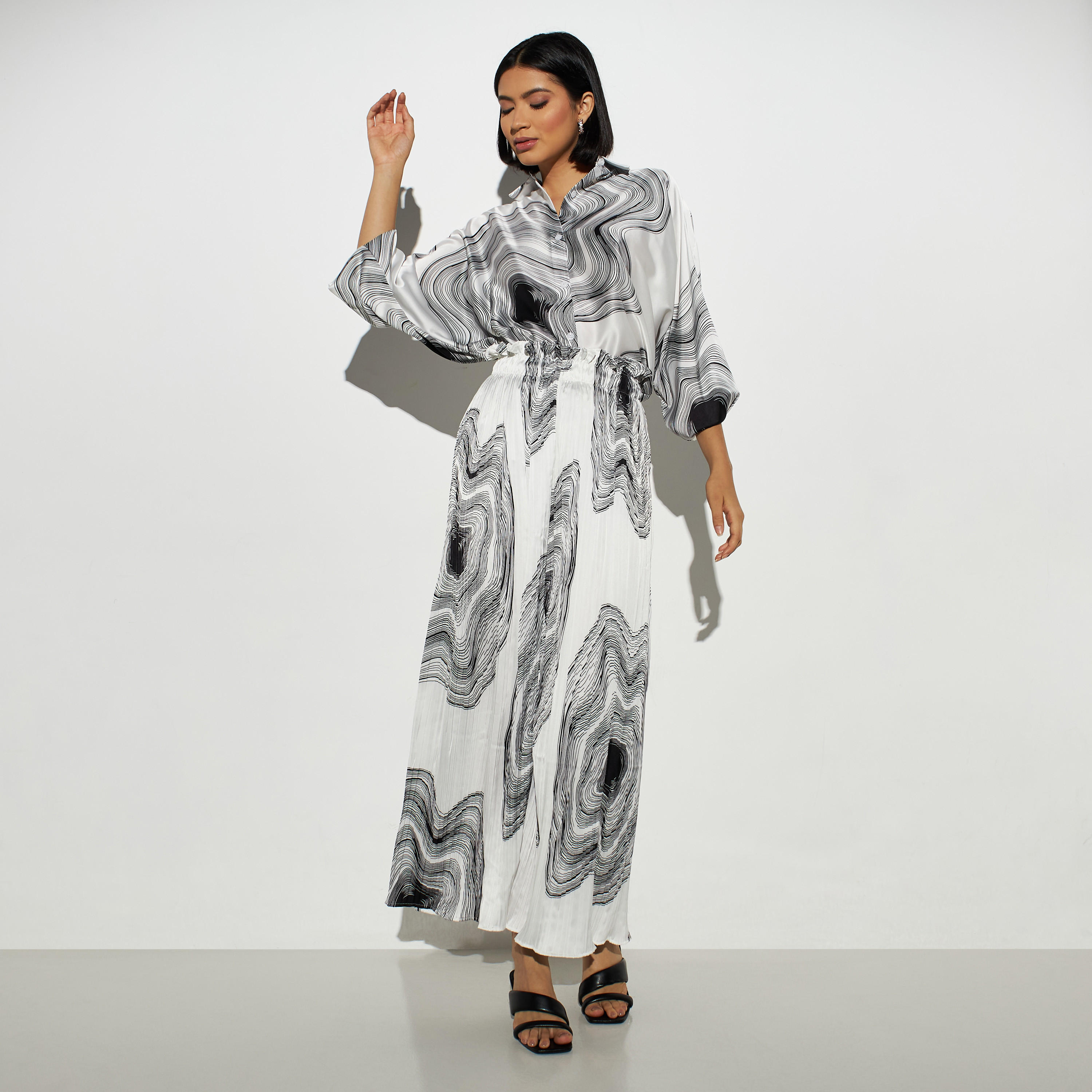 بنطلون بالازو بطبعات وخصر بيبرباج من تو إكستريمز-women-clothing-bottoms-trousers-image-2