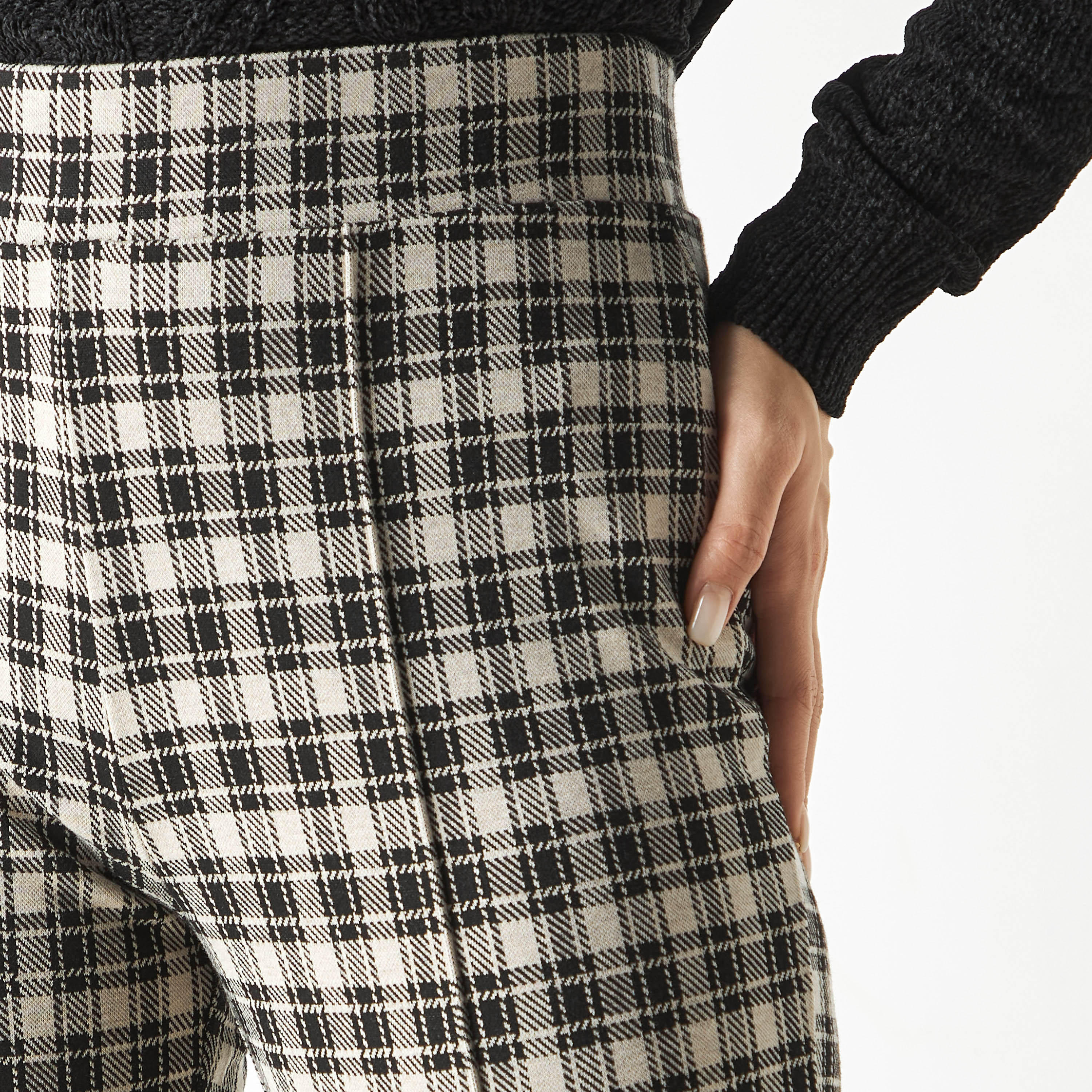 بنطلون تريقينز جاكارد كاروهات بحزام خصر مطاطي-women-clothing-bottoms-leggings-image-4