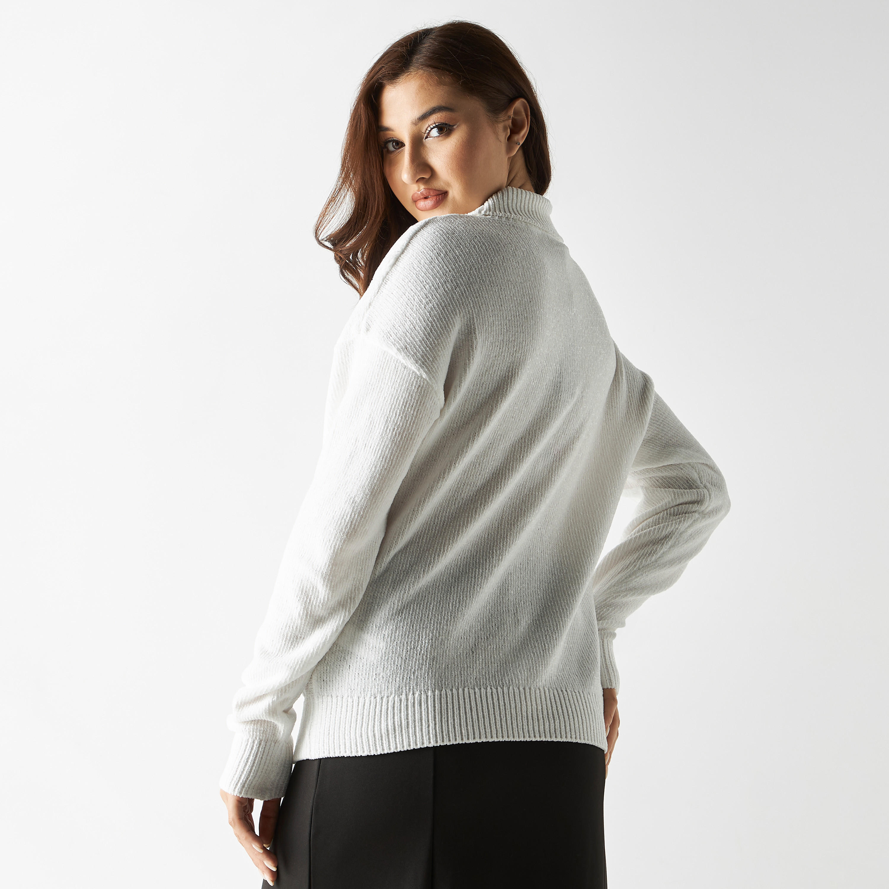 كنزة شنيل بارزة الملمس منسوجة بياقة مطوية وأكمام بأكتاف منسدلة من تو إكستريمز-women-clothing-cardigansandjumpers-jumpers-image-3