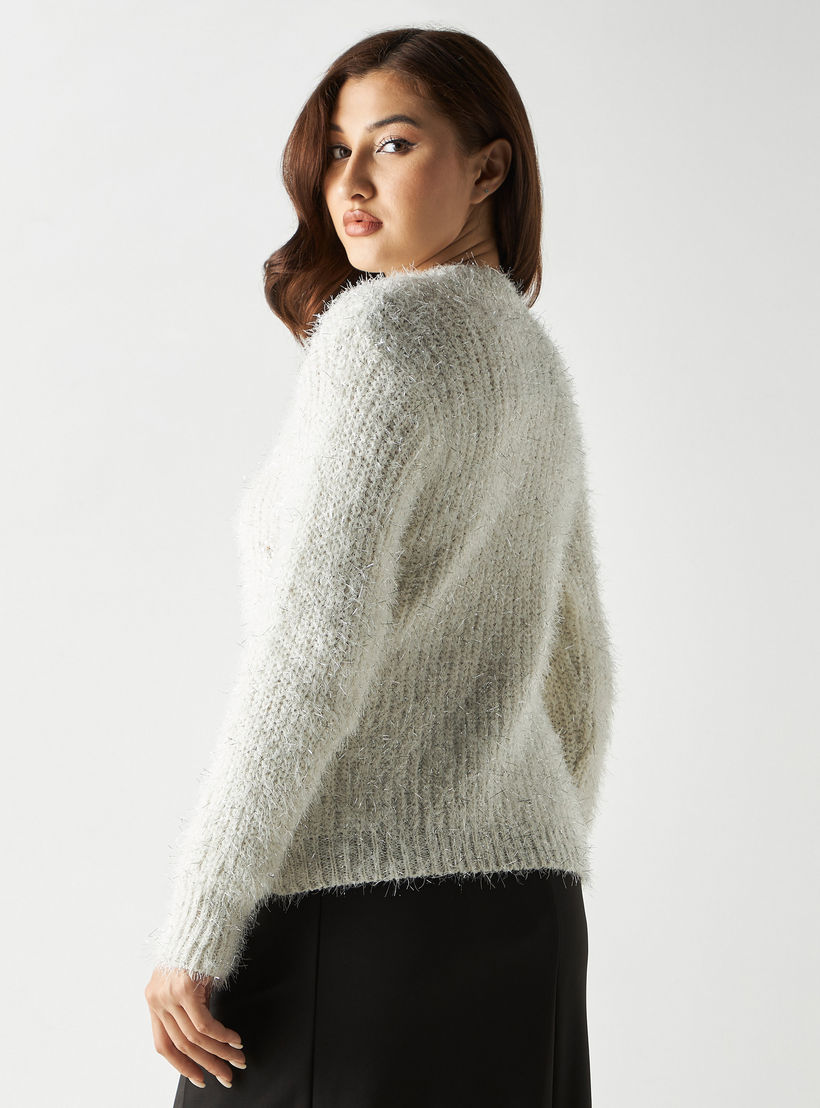 كنزة منسوجة مزيّنة باللؤلؤ بياقة ضيّقة وأكمام طويلة من تو إكستريمز-women-clothing-cardigansandjumpers-jumpers-image-3