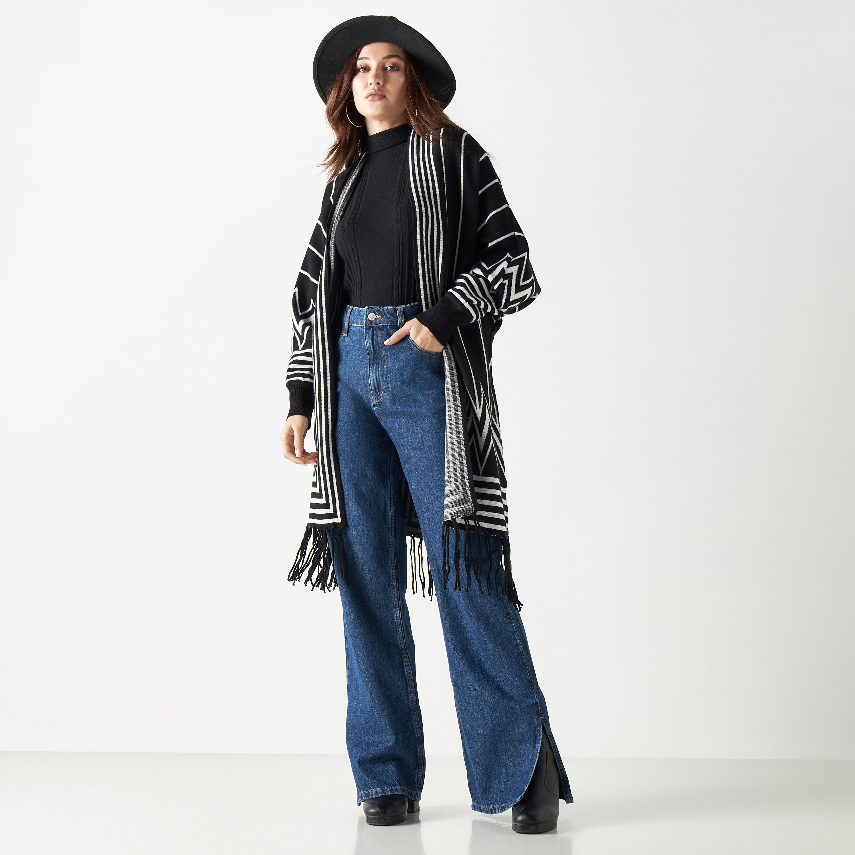 كارديجان طويل بحزام مخطّط بأكمام طويلة من تو إكستريمز-women-winterwear-cardigansandjumpers-cardigans-image-2