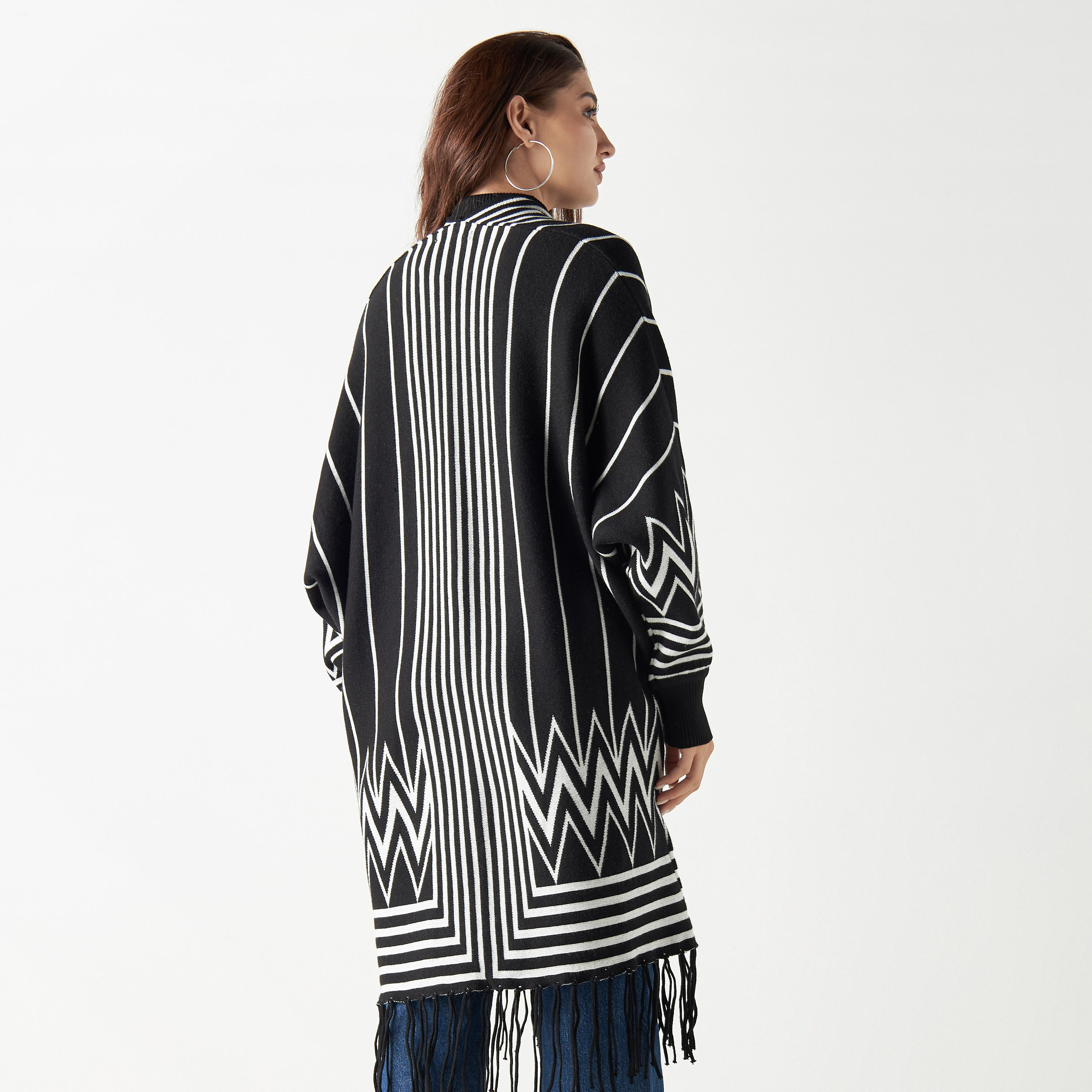 كارديجان طويل بحزام مخطّط بأكمام طويلة من تو إكستريمز-women-winterwear-cardigansandjumpers-cardigans-image-3
