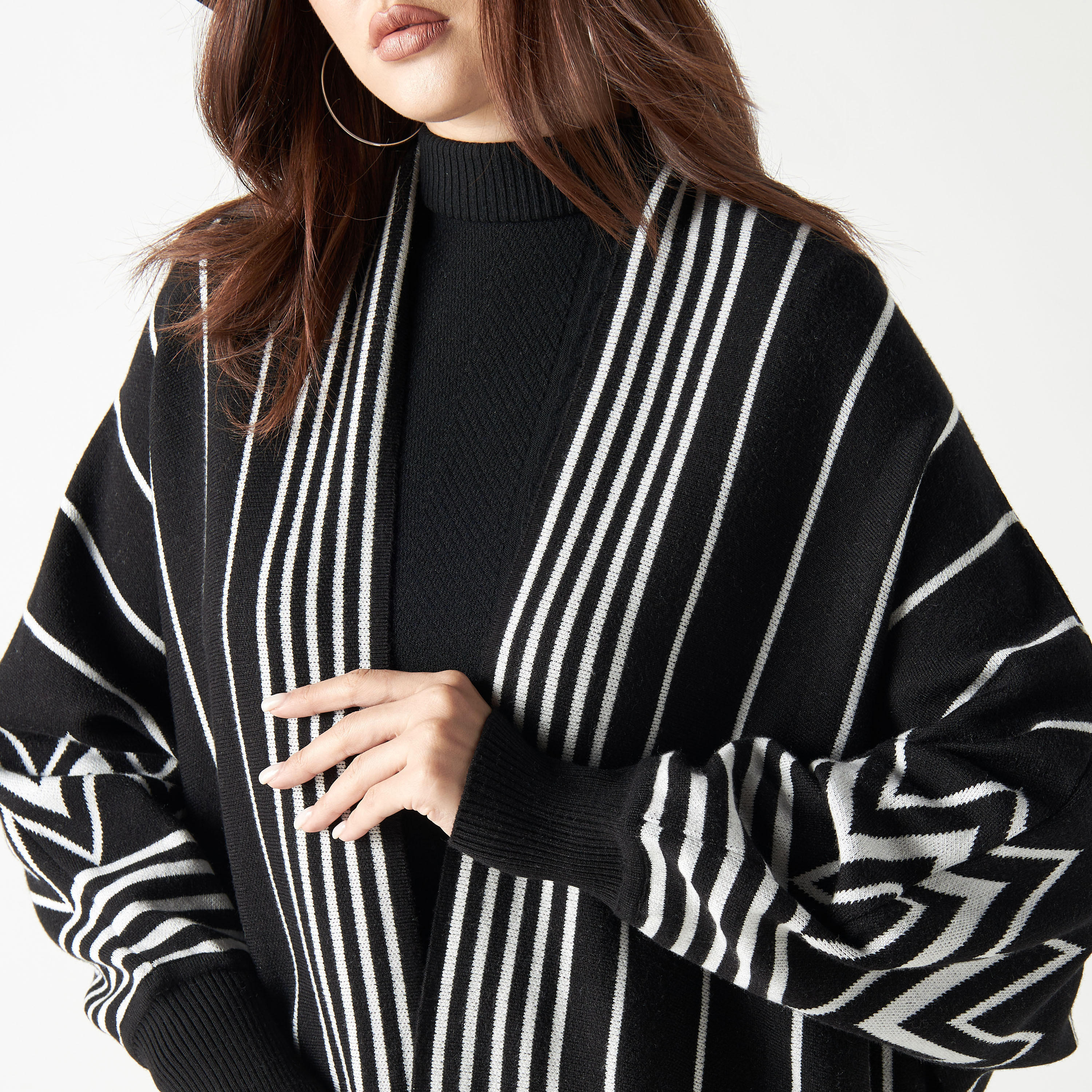 كارديجان طويل بحزام مخطّط بأكمام طويلة من تو إكستريمز-women-winterwear-cardigansandjumpers-cardigans-image-4