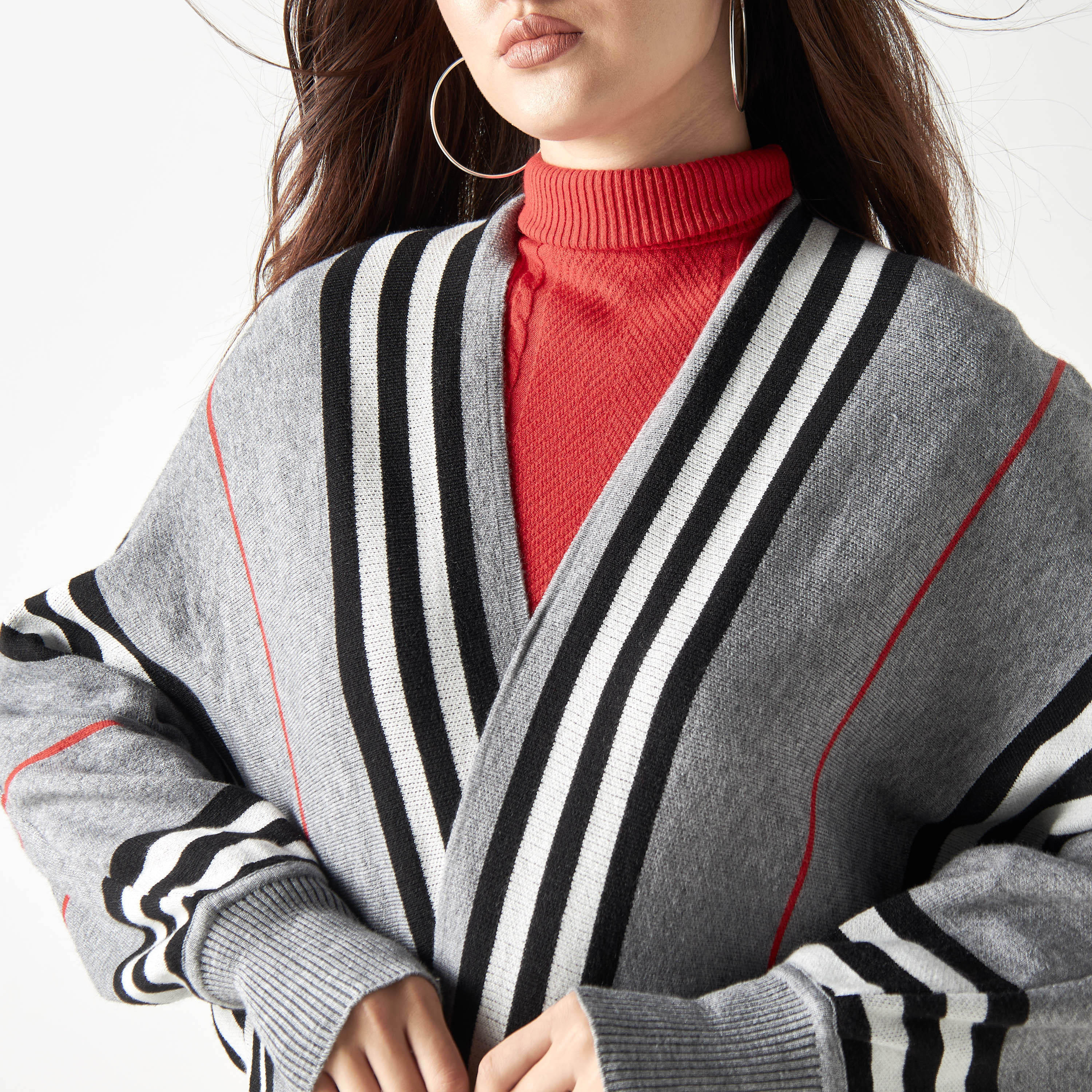 كارديجان مخطّط بياقة V وأكمام طويلة من تو إكستريمز-women-winterwear-cardigansandjumpers-cardigans-image-4