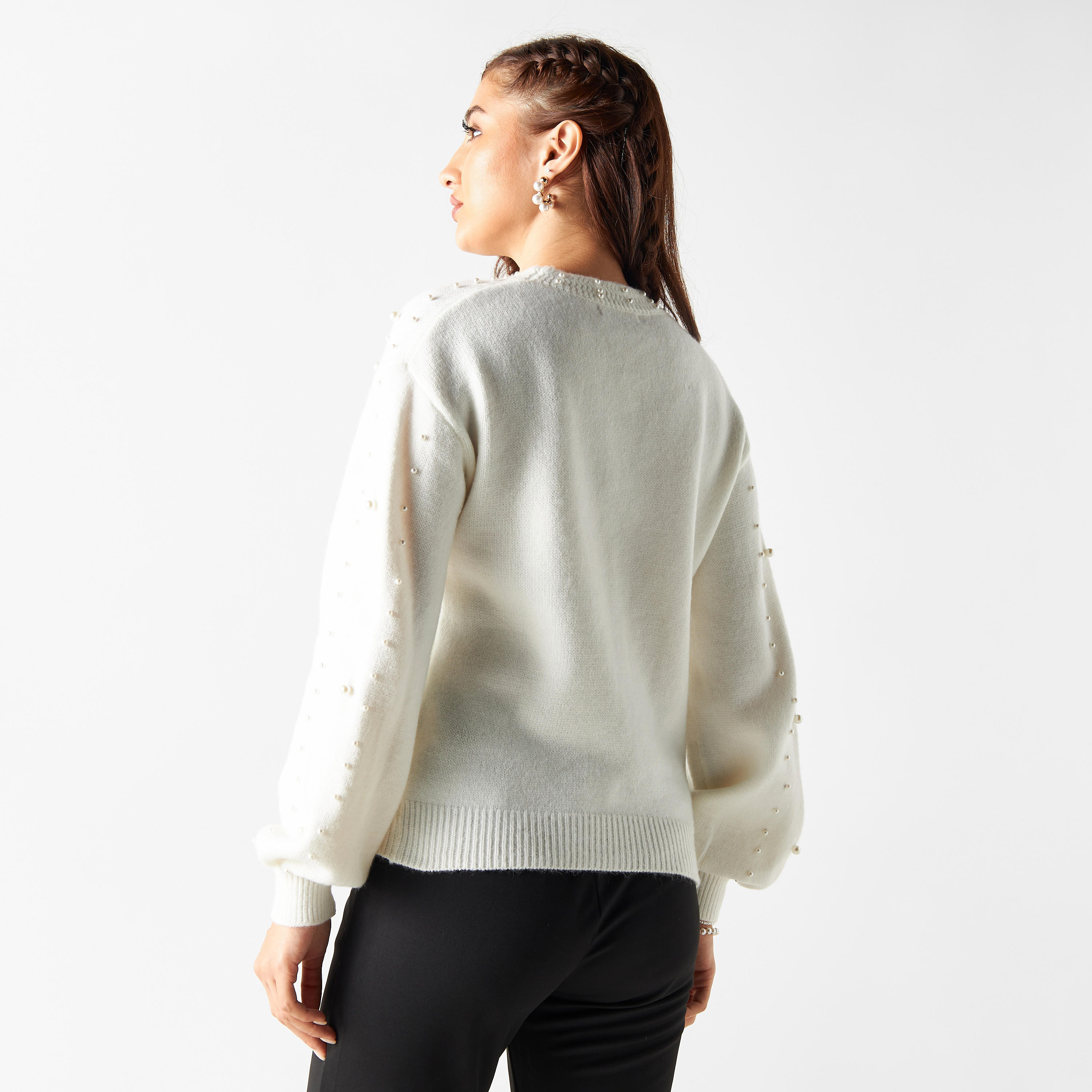 كنزة مزيّنة باللؤلؤ بياقة ضيقة وأكمام طويلة من تو إكستريمز-women-clothing-cardigansandjumpers-jumpers-image-3