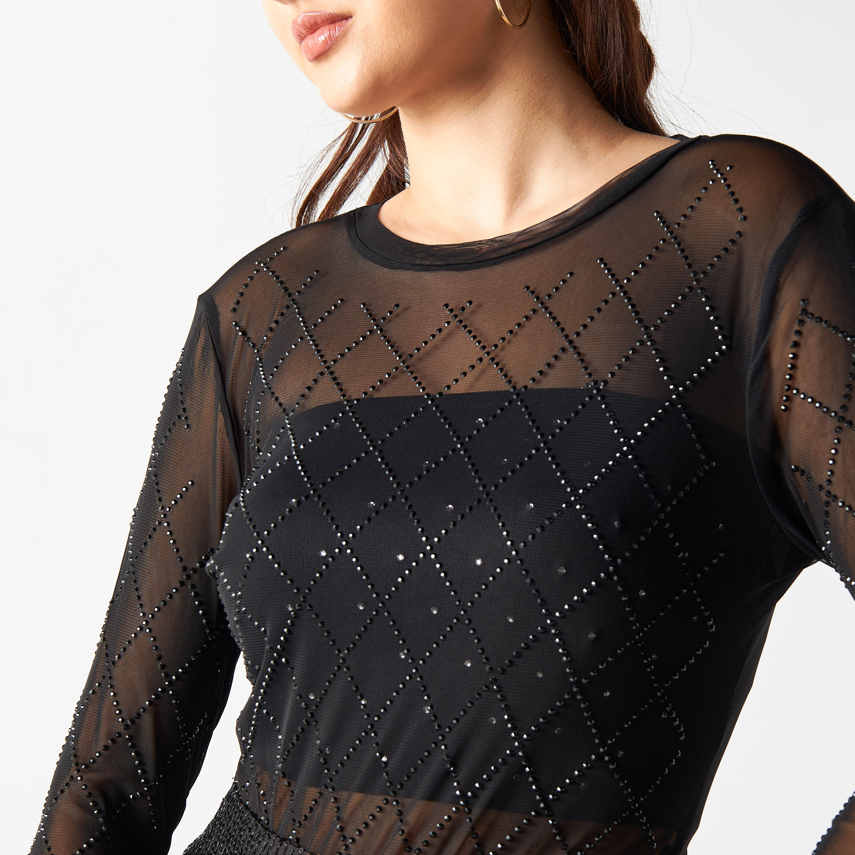 بودي سوت مزيّن بياقة مستديرة وأكمام طويلة من تو إكستريمز-women-clothing-tshirts-image-4