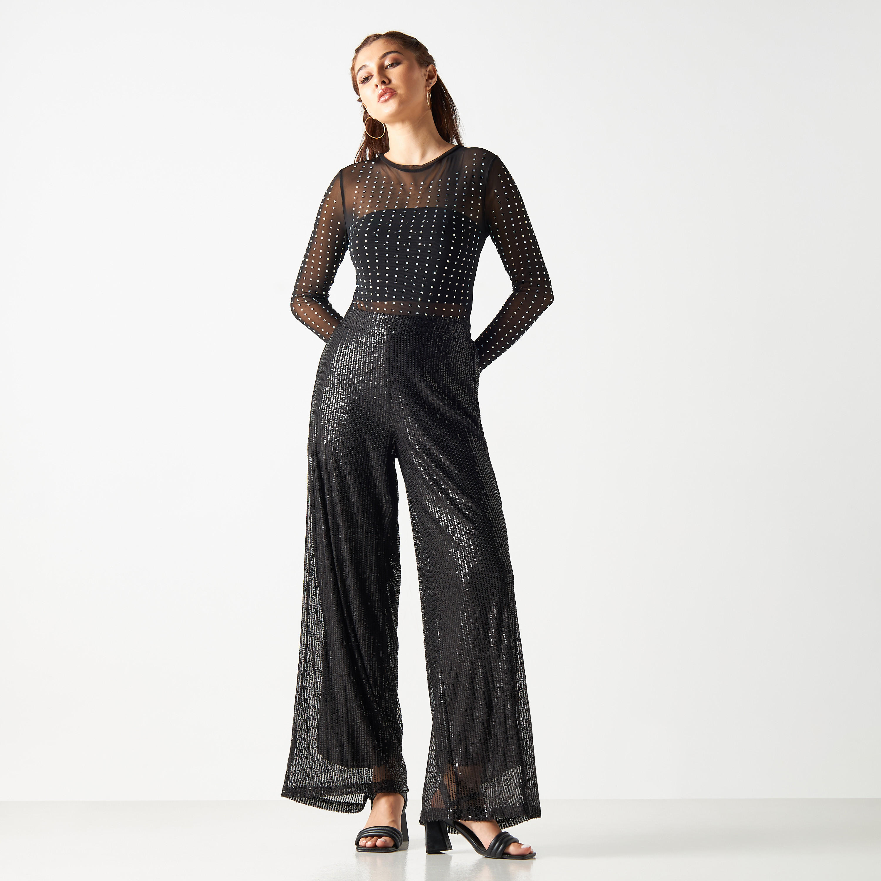 بودي سوت مزيّن بياقة عالية وأكمام طويلة من توإكستريمز-women-clothing-tshirts-image-2
