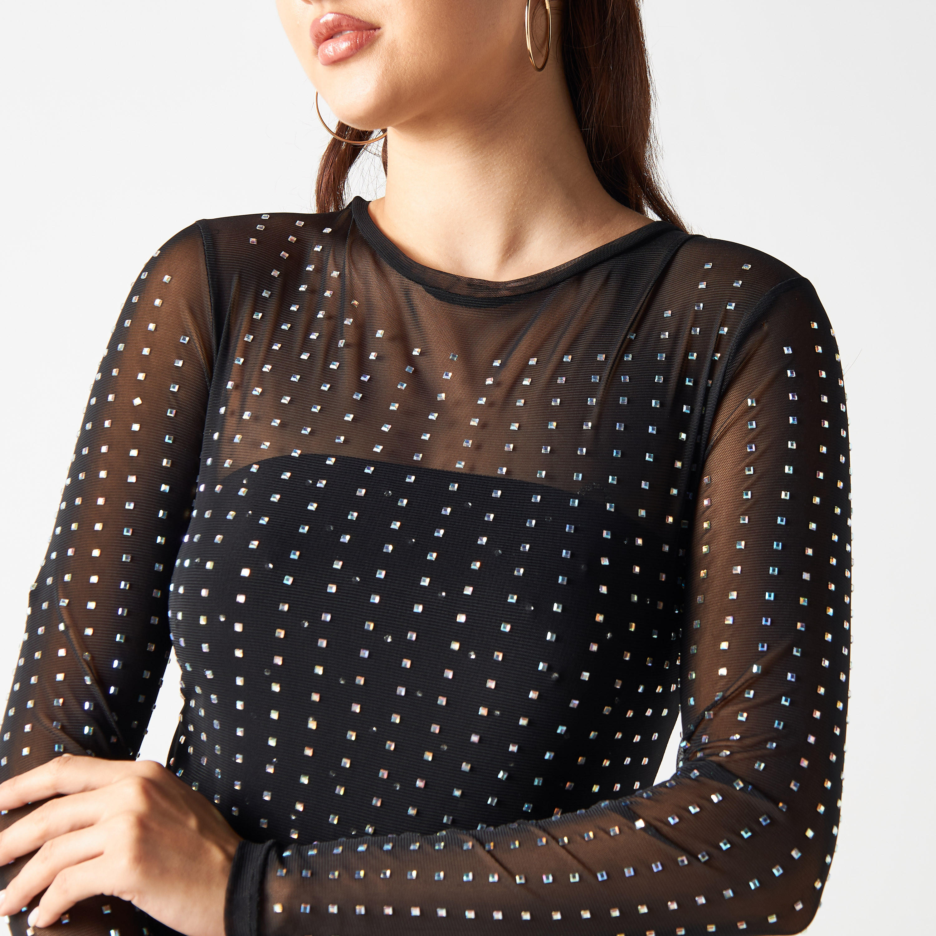 بودي سوت مزيّن بياقة عالية وأكمام طويلة من توإكستريمز-women-clothing-tshirts-image-4