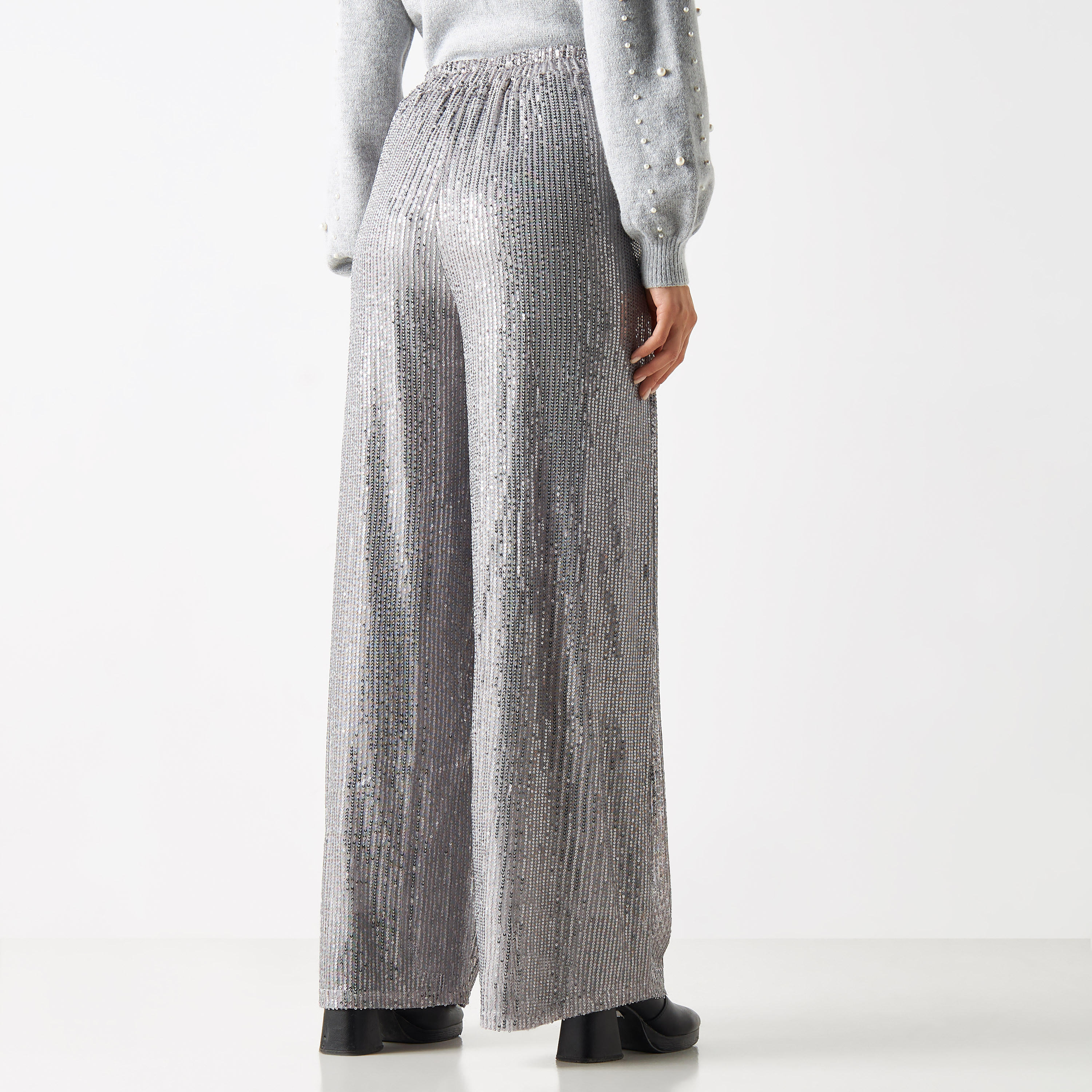 بنطلون مزيّن واسع الساق بحزام مطاطي من تو إكستريمز-women-clothing-bottoms-trousers-image-3