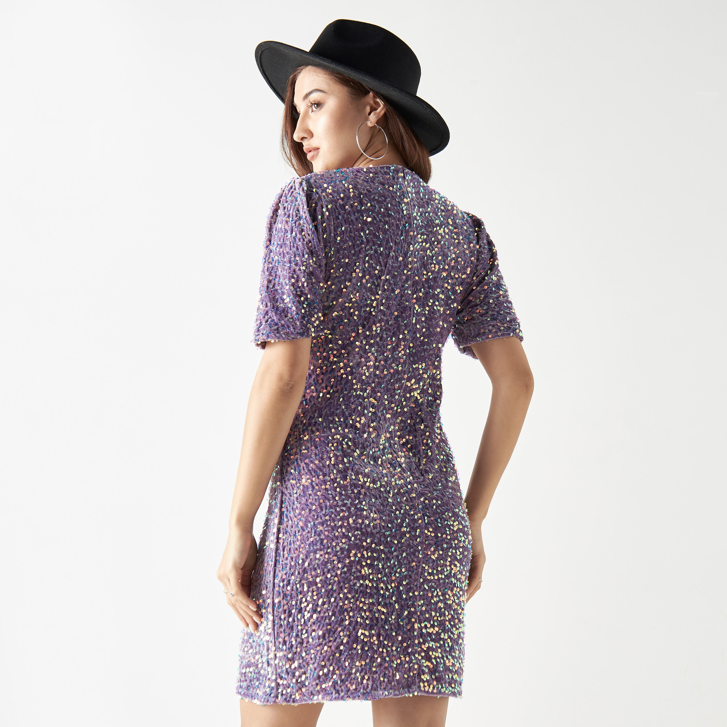 فستان مزيّن بأكمام قصيرة من تو إكستريمز-women-clothing-dresses-image-3