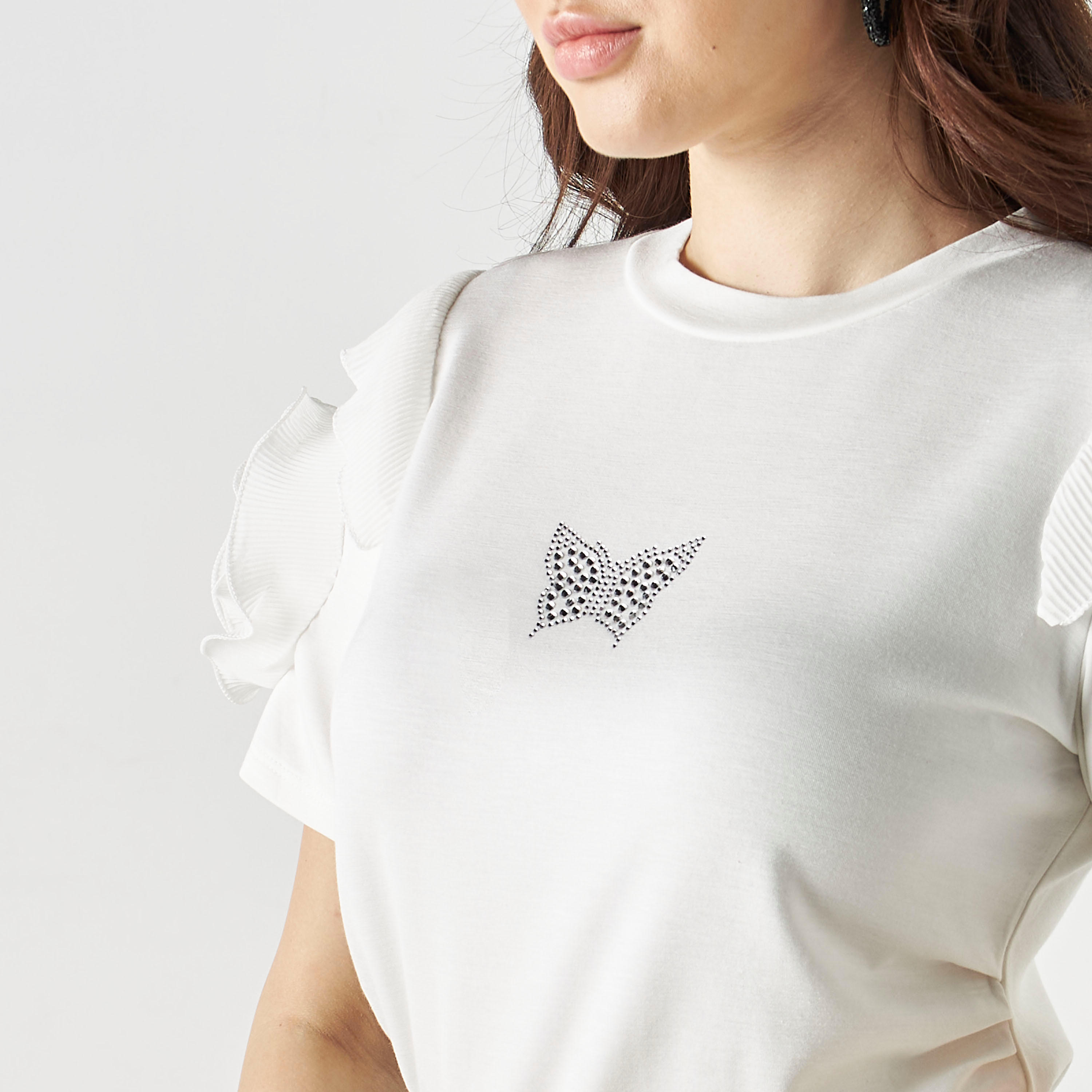 تيشيرت بأكمام قصيرة مزين بفراشات مع تفاصيل أزهار من تو إكستريمز-women-clothing-tshirts-image-8