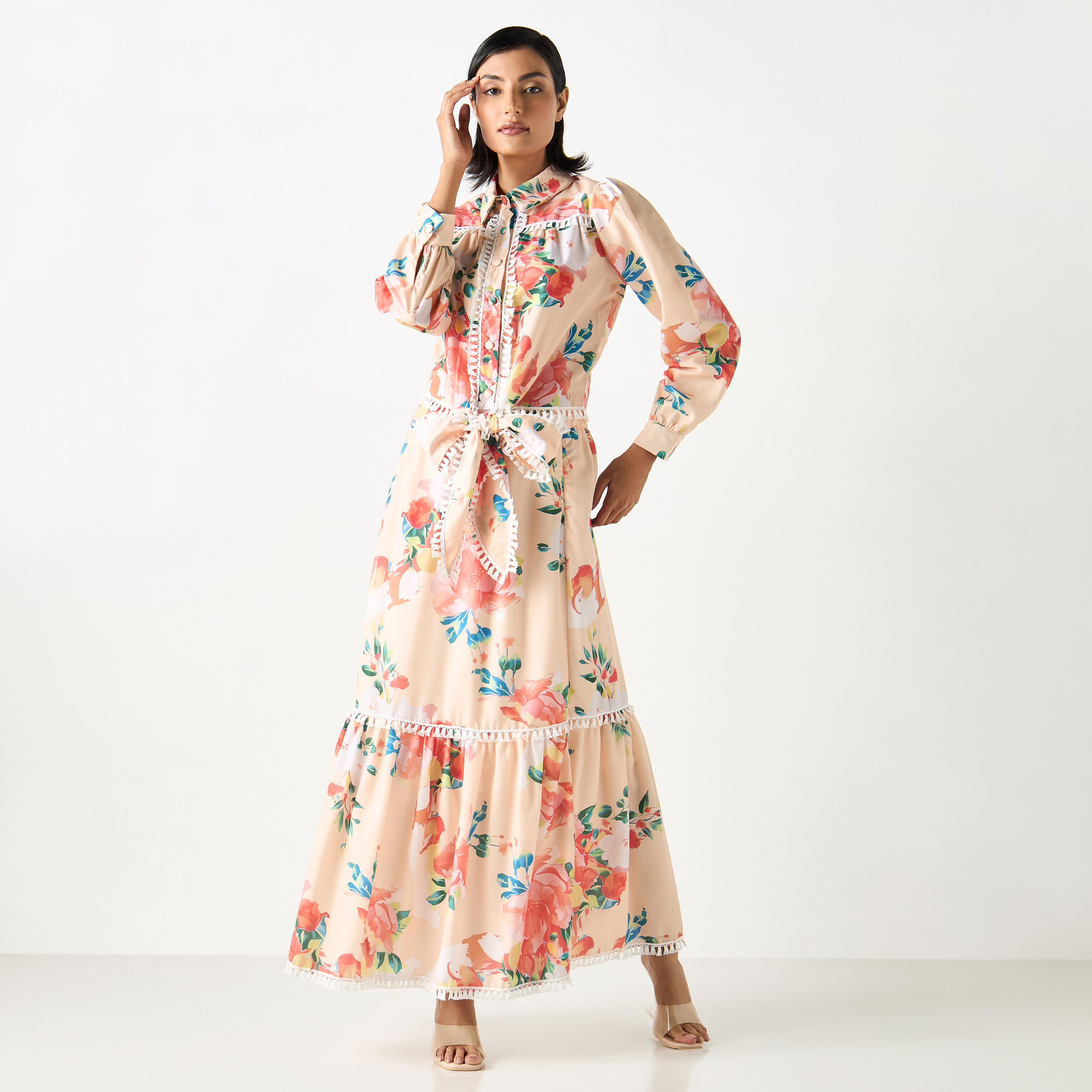قميص بلوزة بتفاصيل دانتيل ورباط بطبعات من تو إكستريمز-women-clothing-shirtsandblouses-shirts-image-2
