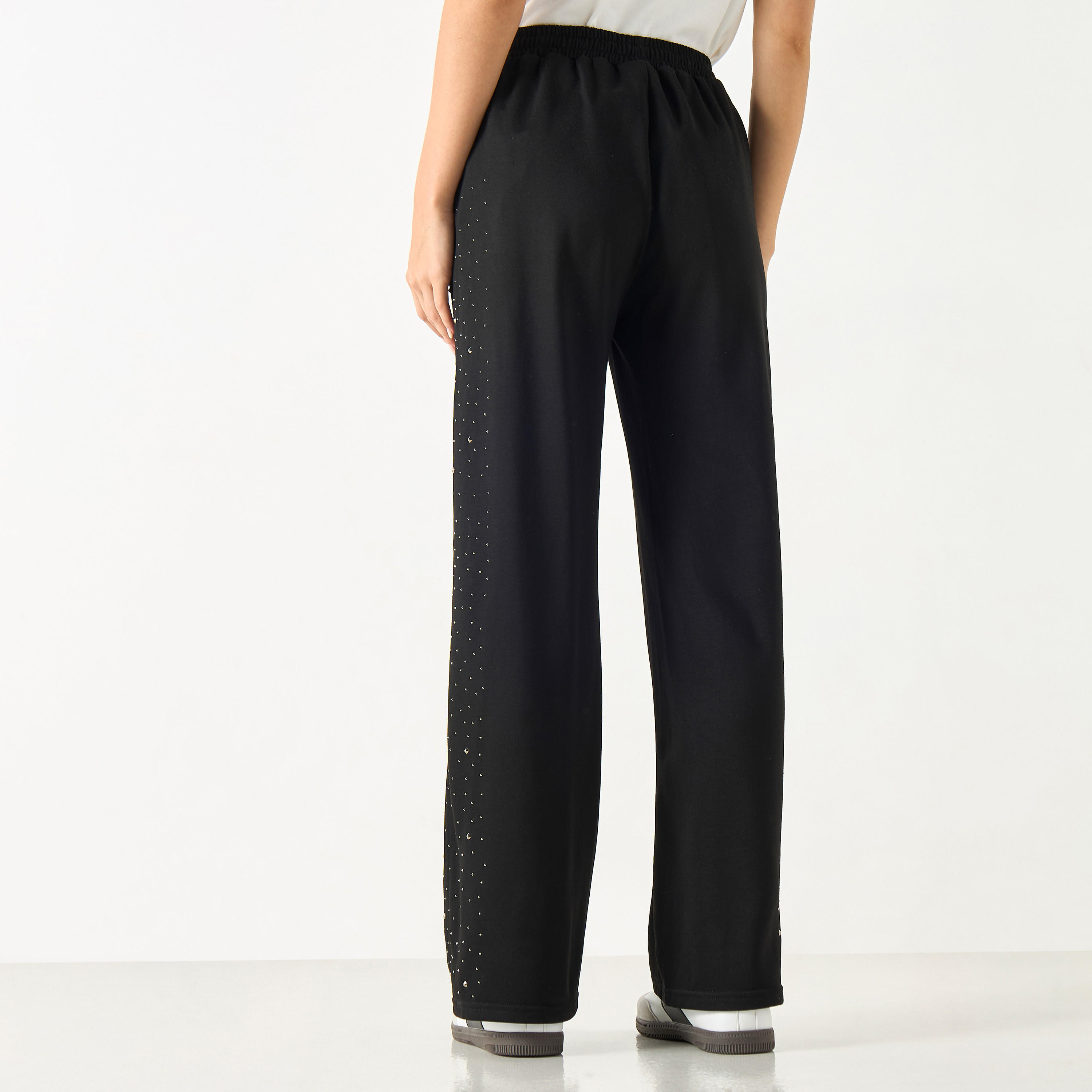 بنطلون رياضي مزين برباط إغلاق من تو إكستريمز-women-clothing-bottoms-joggers-image-3
