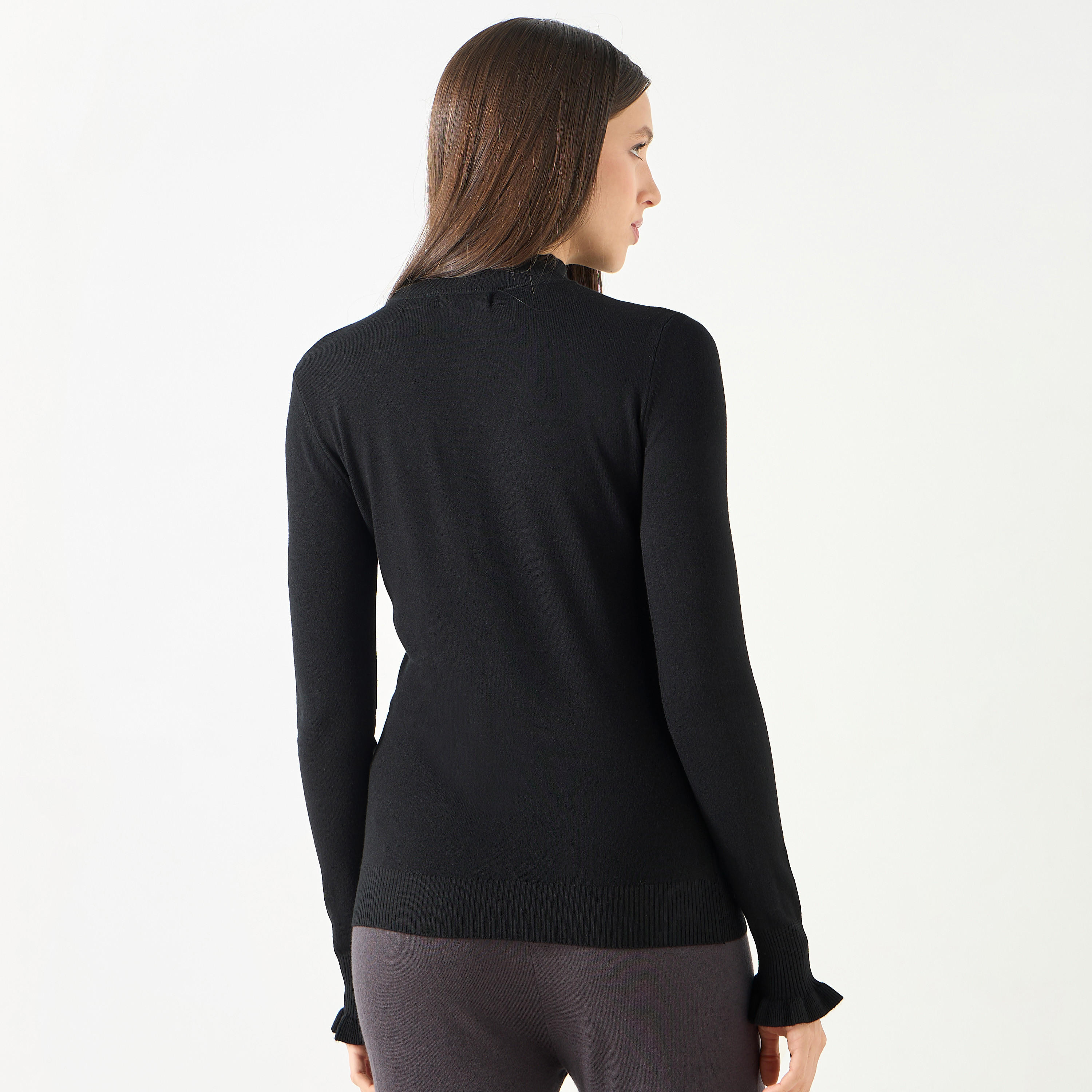 كنزة مضلّعة بياقة عالية وأكمام طويلة من تو إكستريمز-women-clothing-cardigansandjumpers-jumpers-image-11