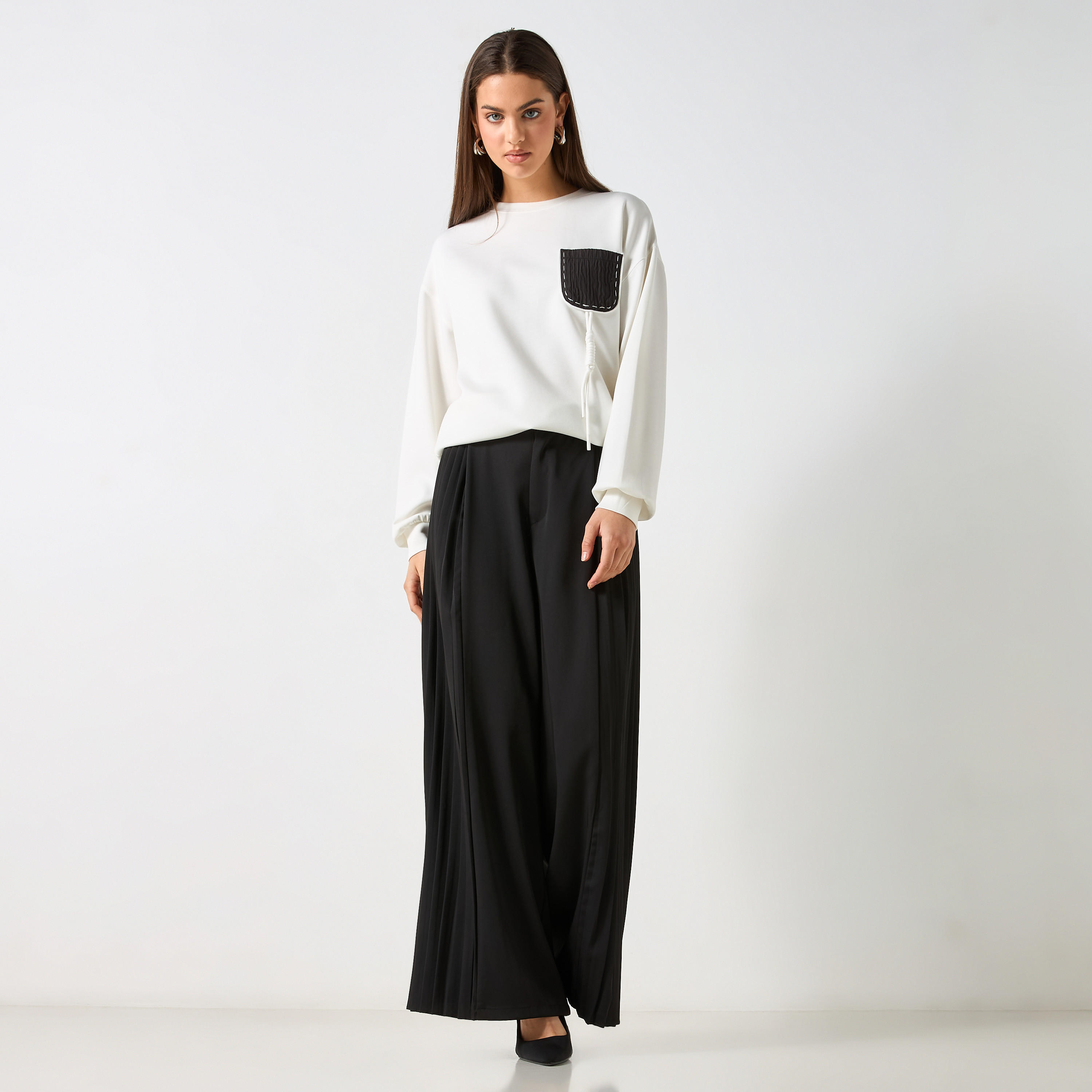 سويت شيرت بأكمام طويلة وتفاصيل مزخرفة من تو إكستريمز-women-clothing-hoodiesandsweatshirts-sweatshirts-image-6