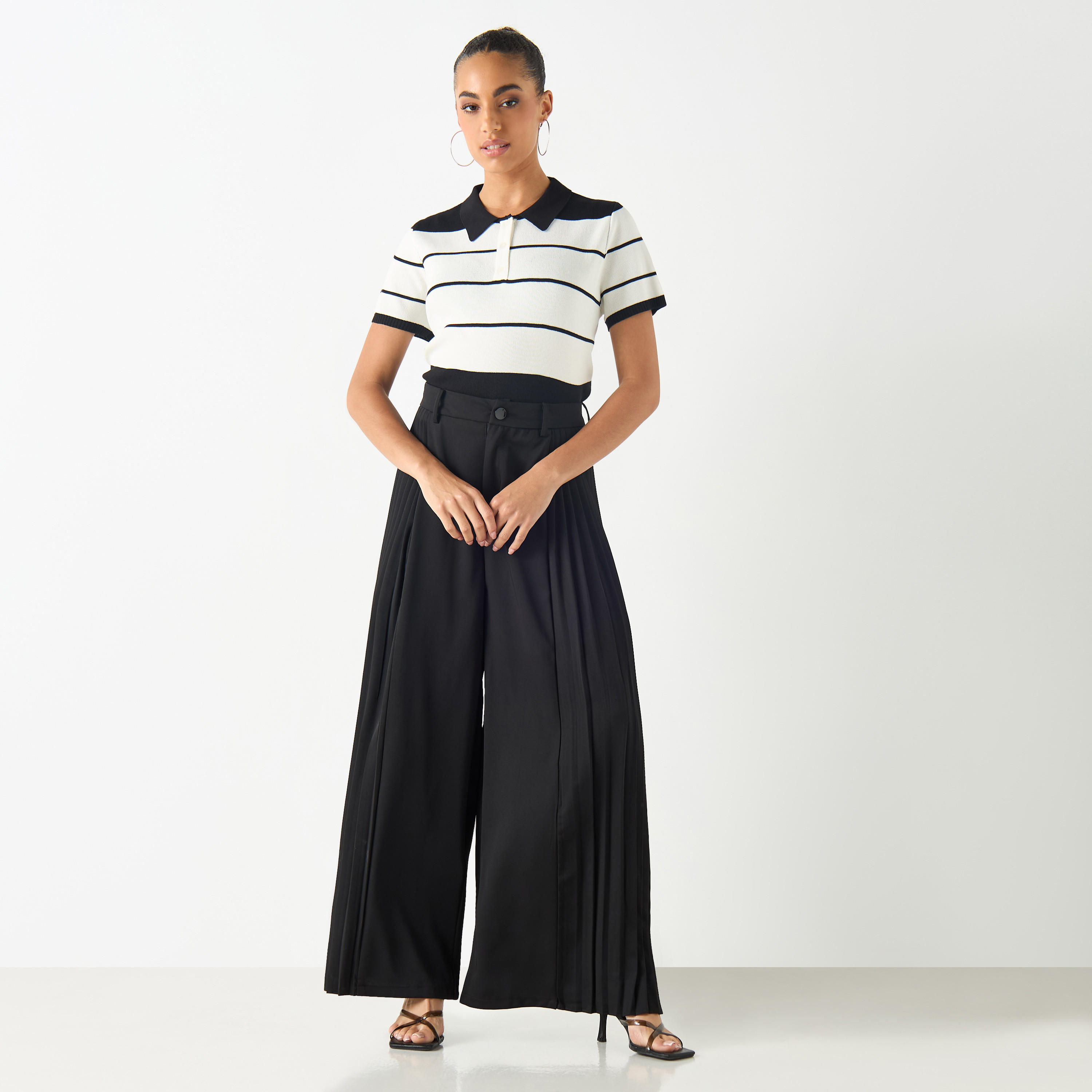 كنزة مخططة بأكمام قصيرة من تو إكستريمز-women-clothing-cardigansandjumpers-jumpers-image-2