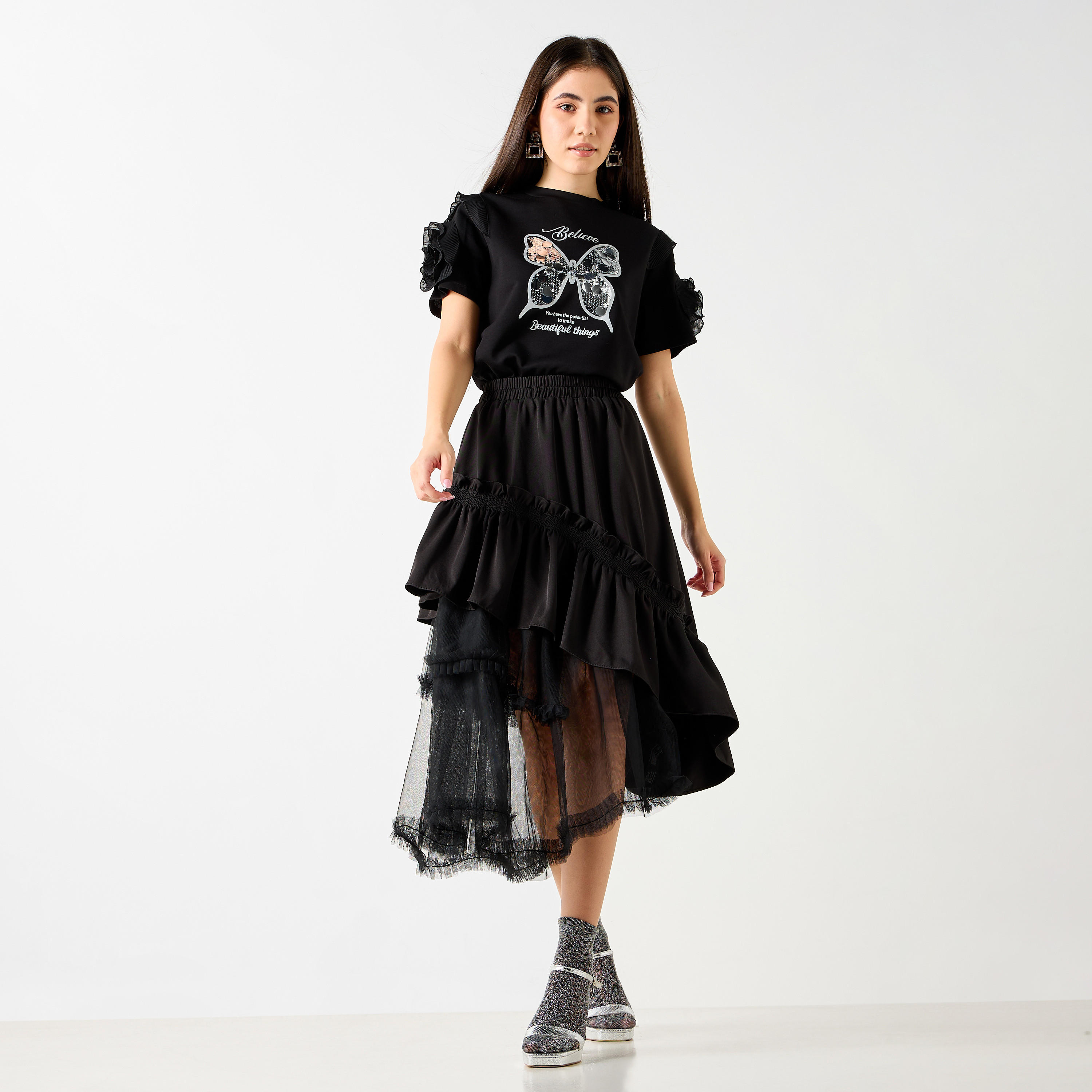 تيشيرت بزينة فراشة وأكمام بتفاصيل كشكش من تو إكستريمز-women-clothing-tshirts-image-6