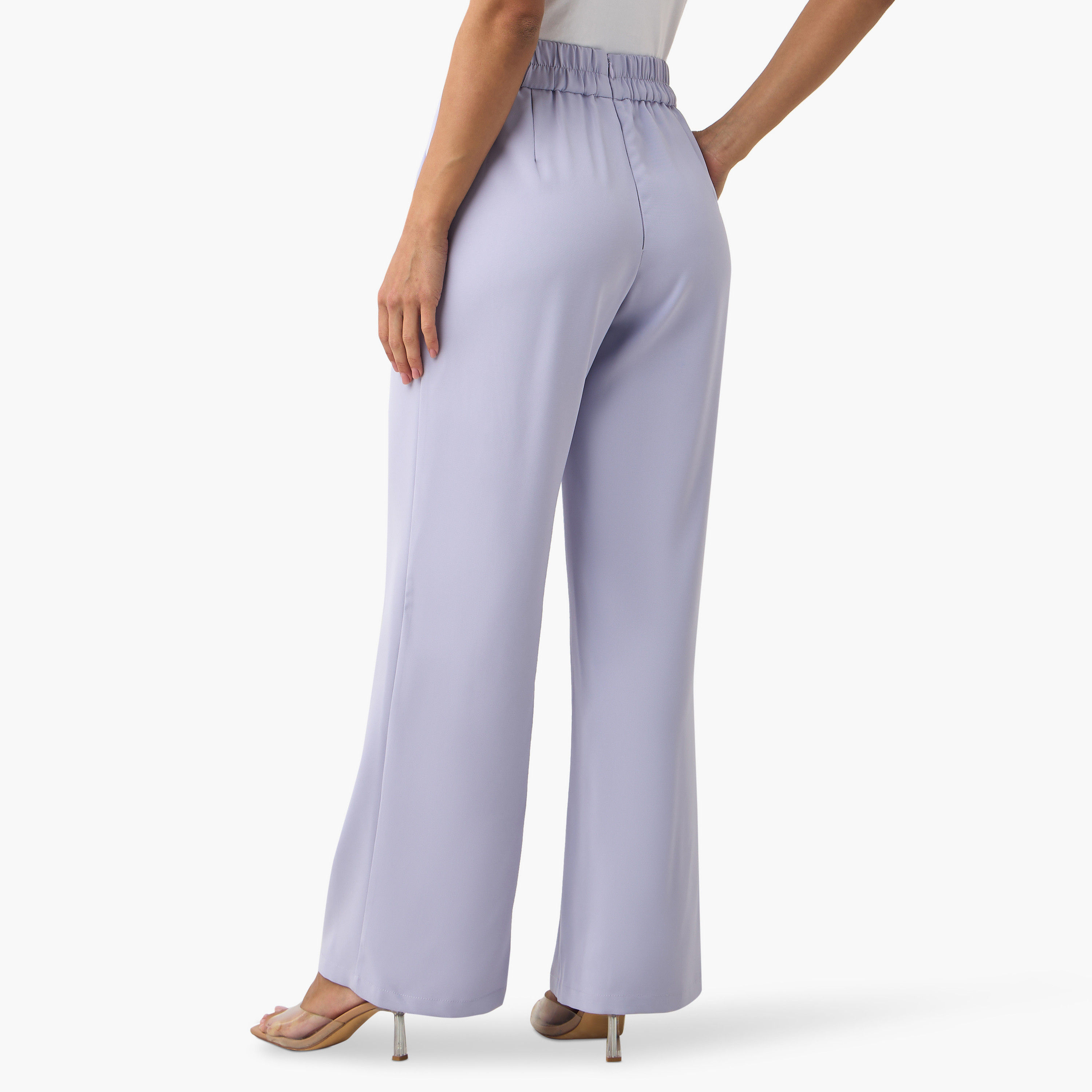 بنطلون واسع الساقين بقصّة مفصّلة وتفاصيل زر من تو إكستريمز-women-clothing-bottoms-trousers-image-3