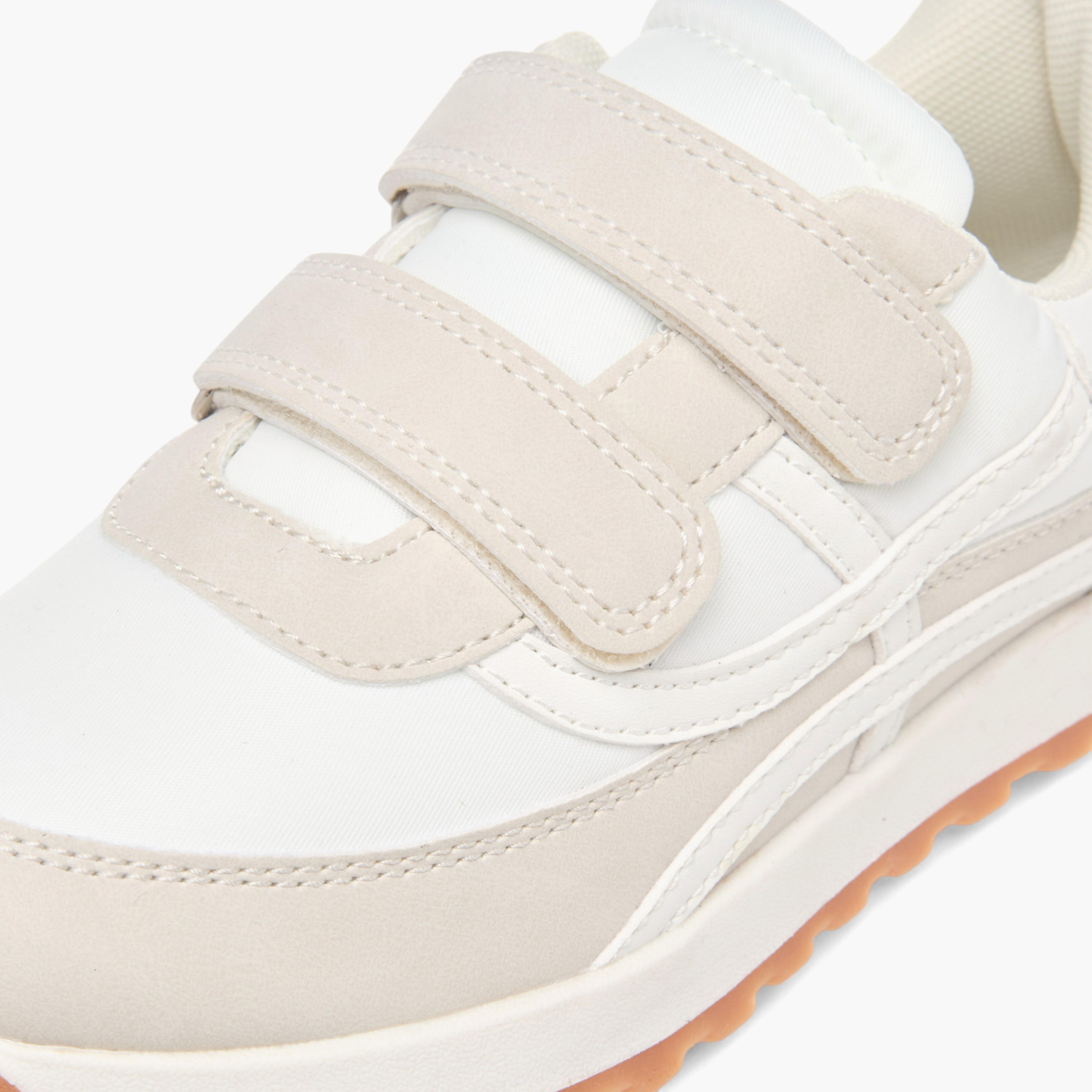 حذاء سنيكرز بشريط إغلاق وألواح من جونيورز-boys-shoes-sneakers-image-3