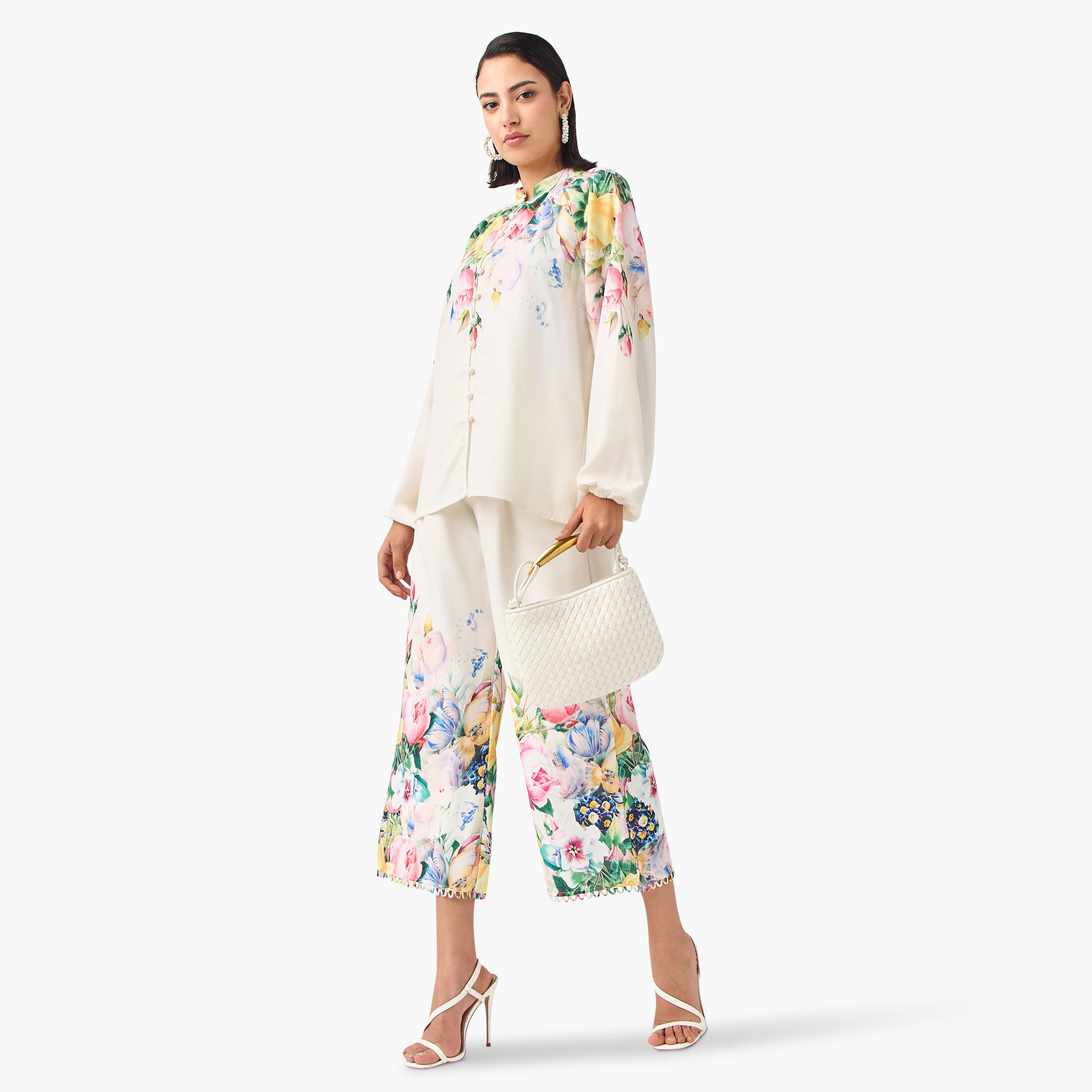 بلوزة بياقة ماندارين وأكمام منفوخة وطبعات زهرية من تو إكستريمز-women-clothing-shirtsandblouses-blouses-image-2