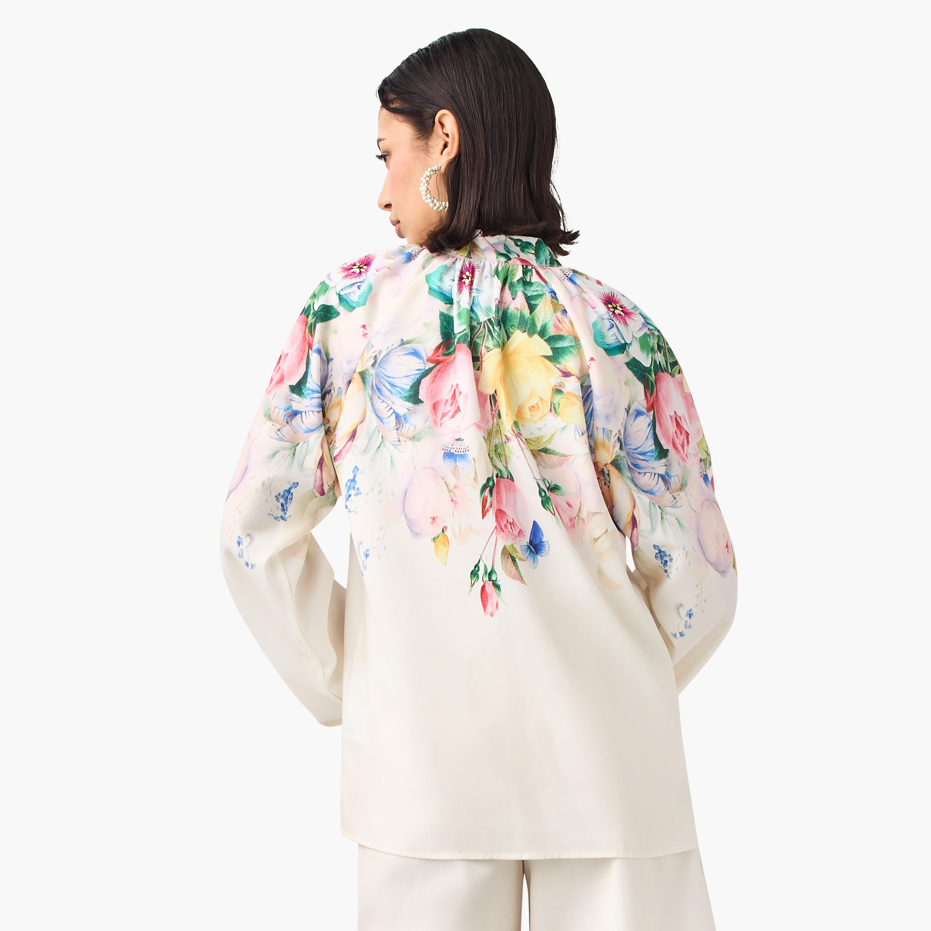 بلوزة بياقة ماندارين وأكمام منفوخة وطبعات زهرية من تو إكستريمز-women-clothing-shirtsandblouses-blouses-image-3