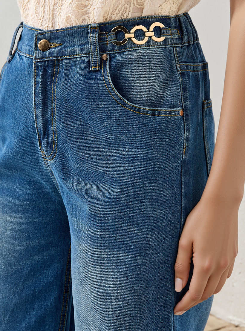 بنطلون جينز بقصة مستقيمة وجيوب وتفاصيل سلسلة من تو إكستريمز-women-clothing-bottoms-jeans-image-4