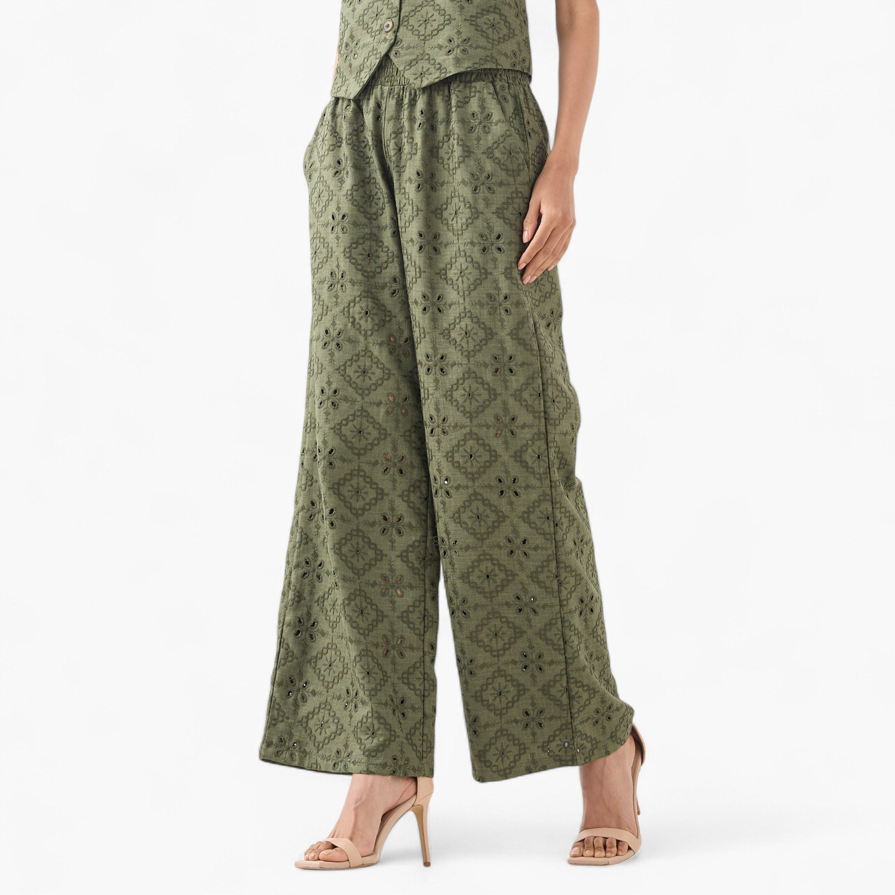بنطلون شيفلي بخصر مطاطي من تو إكستريمز-women-clothing-bottoms-trousers-image-1