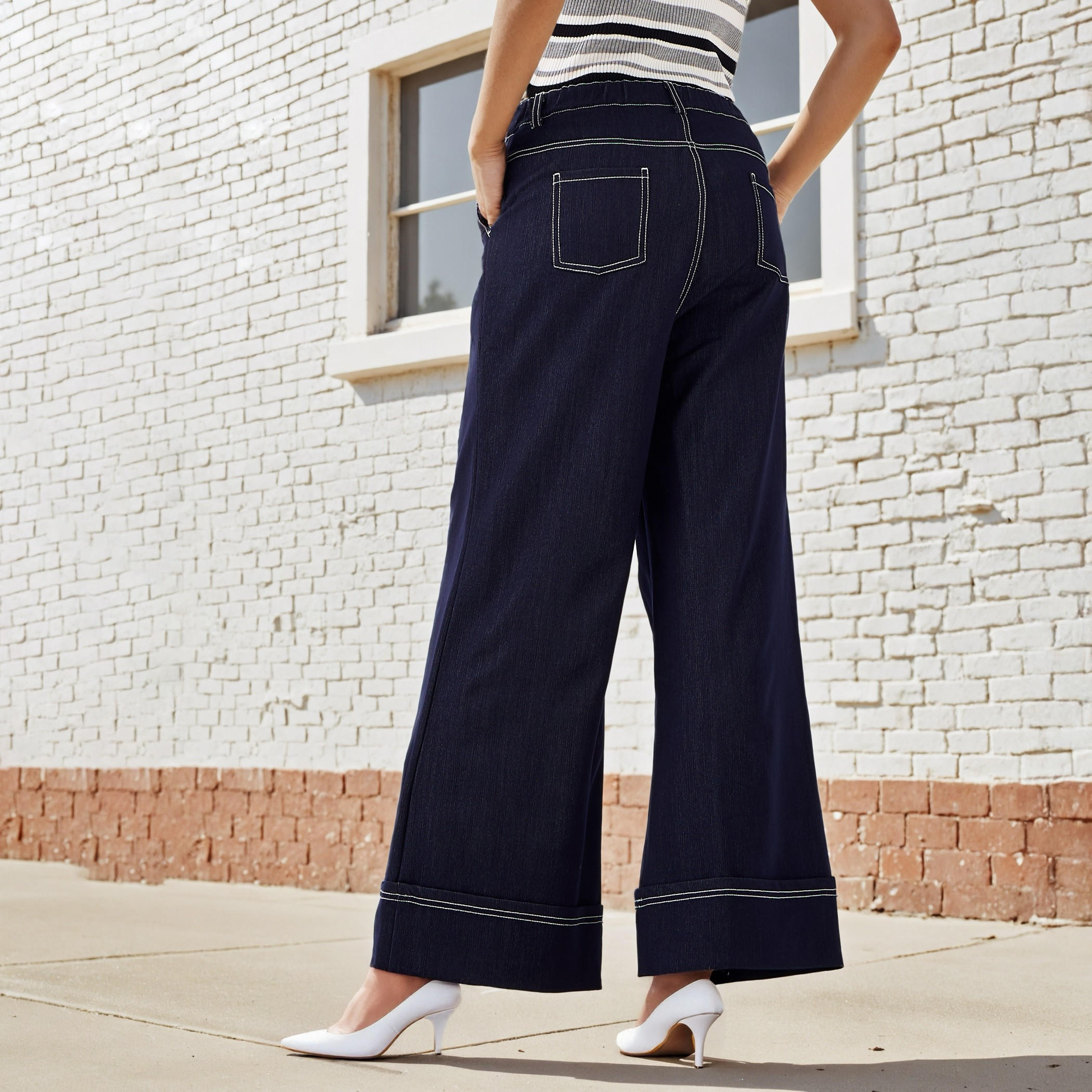 بنطلون بقصة عادية وكسرات من 2إكستريمز-women-clothing-bottoms-trousers-image-3