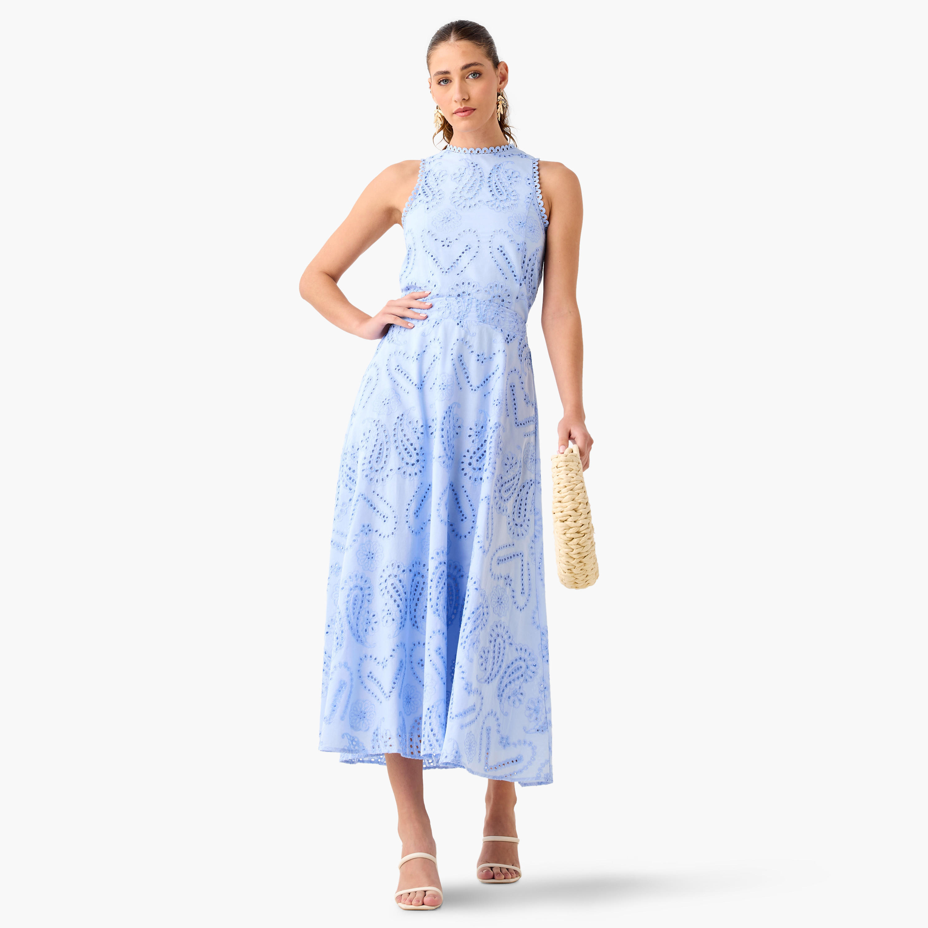 بلوزة بدون أكمام بتطريز شيفلي من توإكستريمز-women-clothing-shirtsandblouses-blouses-image-4