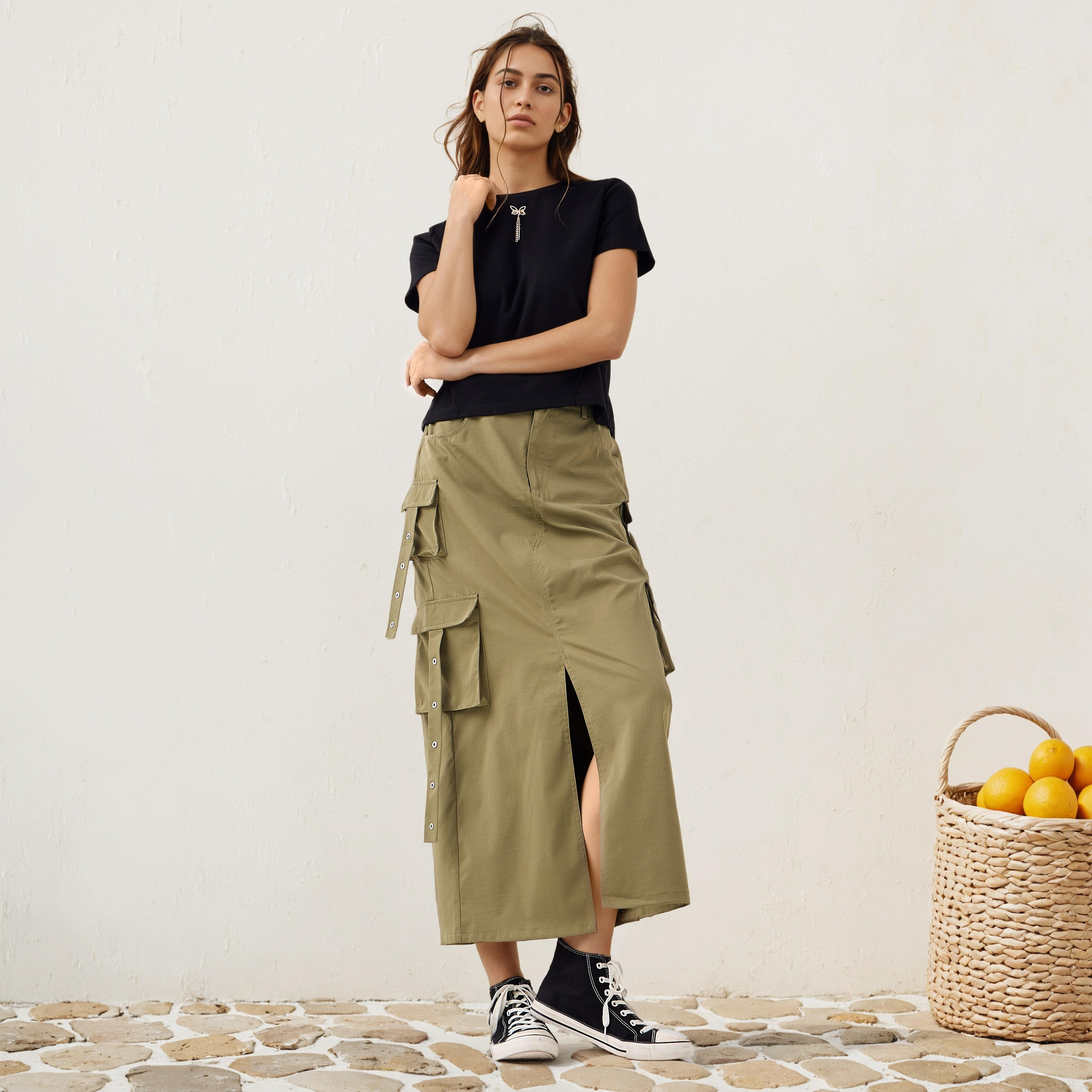 تيشيرت بزينة معدن من تو إكستريمز-women-clothing-tshirts-image-4