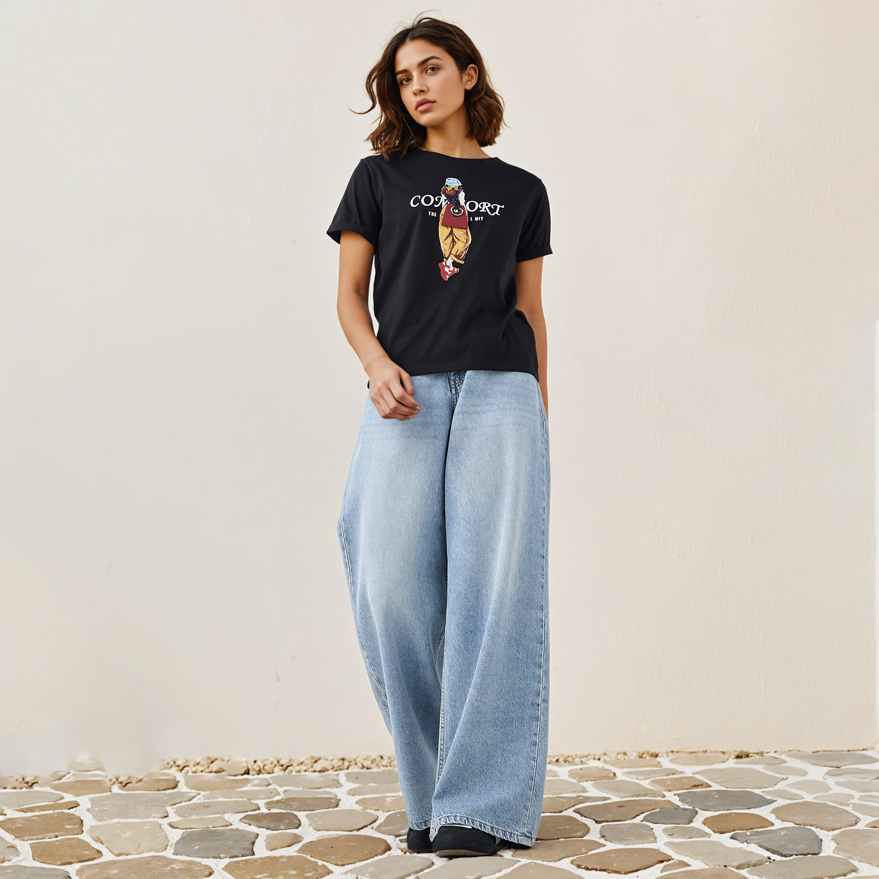 تيشيرت بطبعات جرافيك من تو إكستريمز-women-clothing-tshirts-image-4