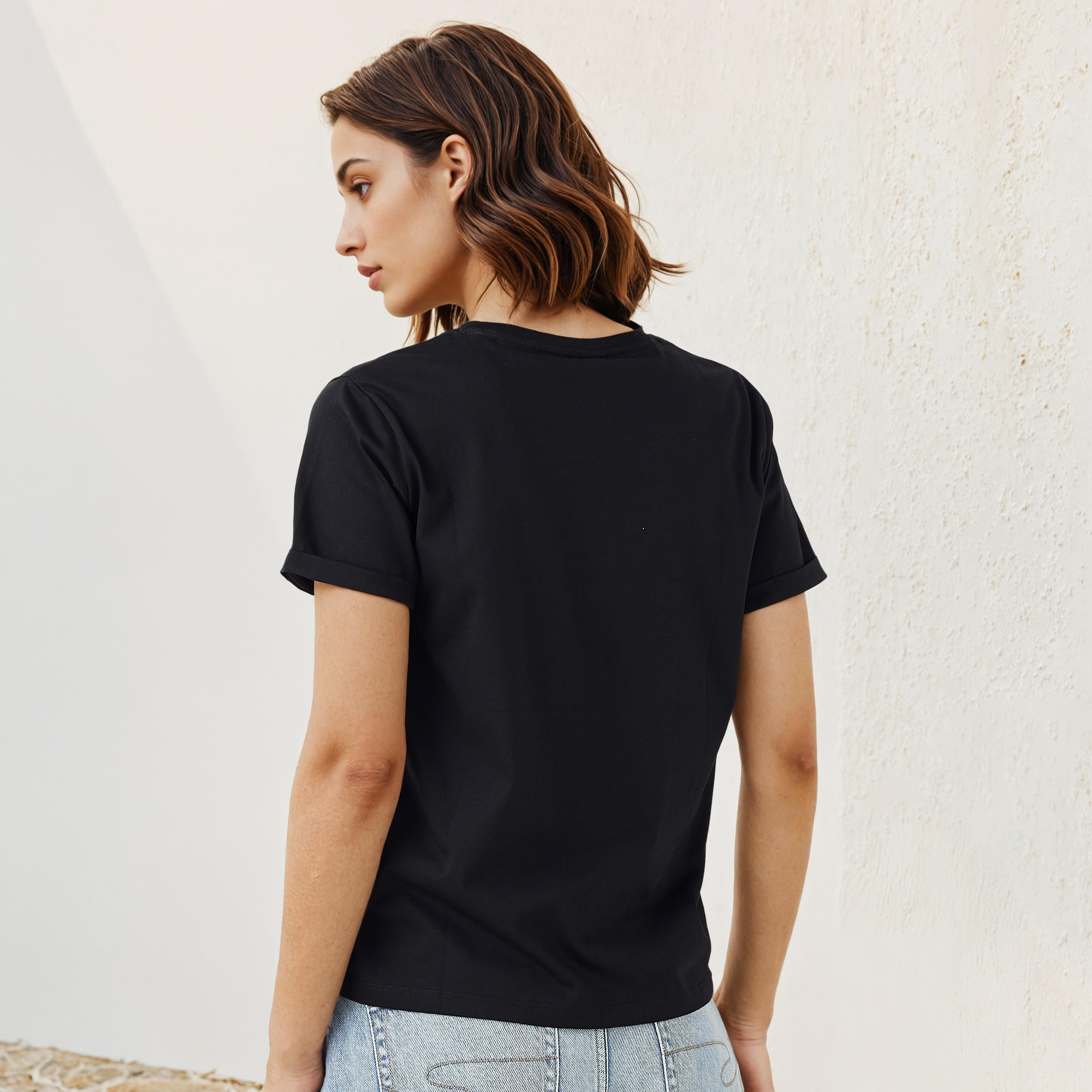 تيشيرت بطبعات جرافيك من تو إكستريمز-women-clothing-tshirts-image-3