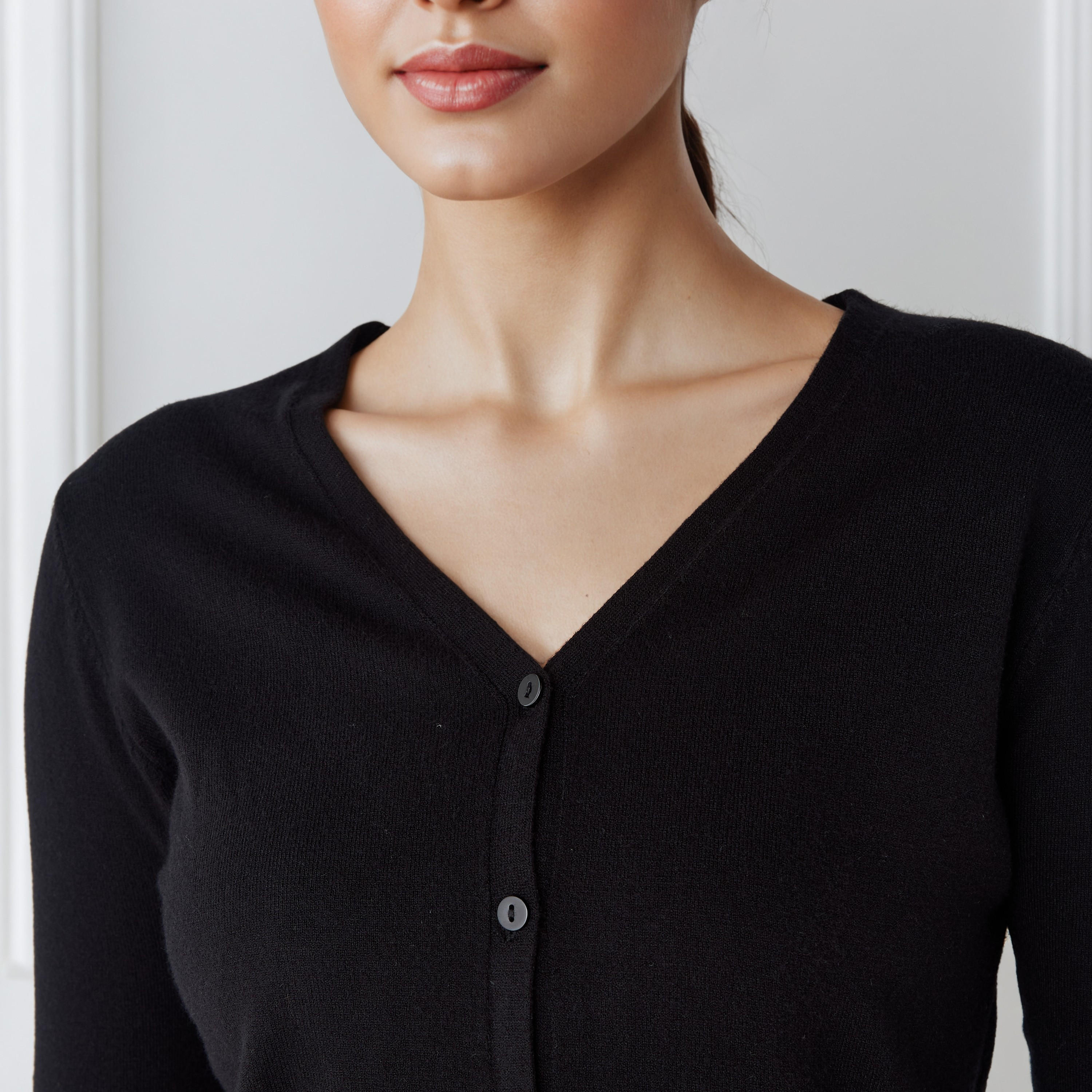 كارديجان بارز الملمس بياقة V من تو إكستريمز-women-winterwear-cardigansandjumpers-cardigans-image-4