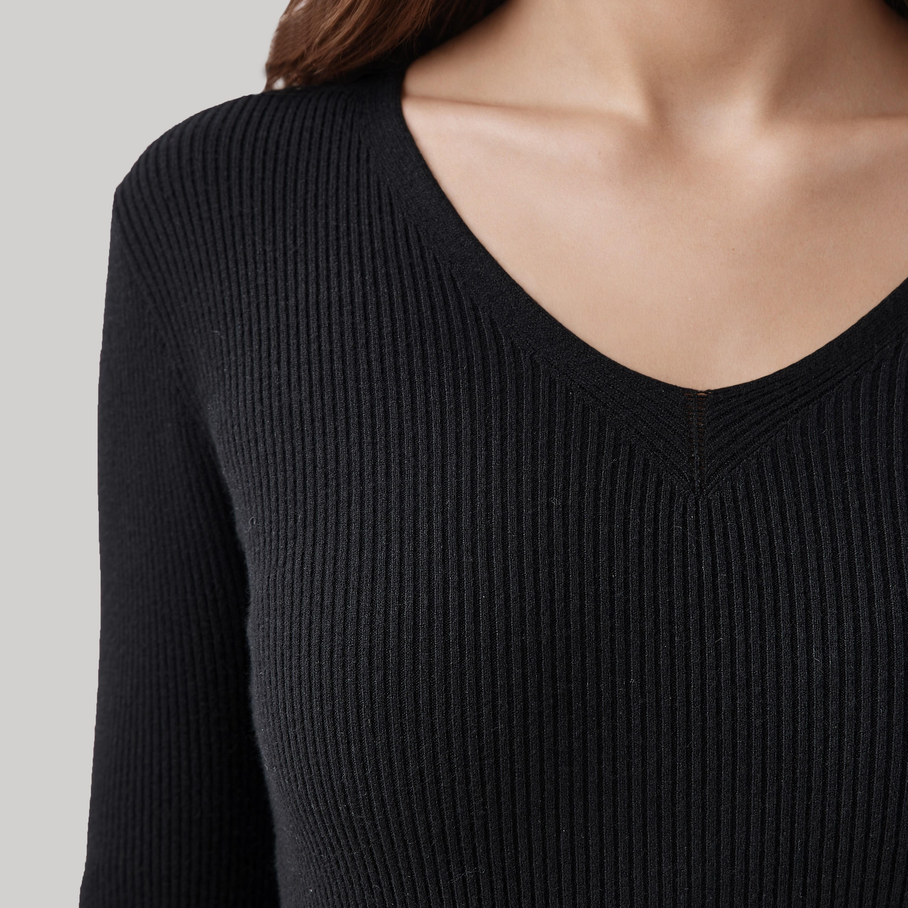 كنزة تريكو مضلعة بقصة عادية وياقة V من تو إكستريمز-women-clothing-cardigansandjumpers-jumpers-image-3