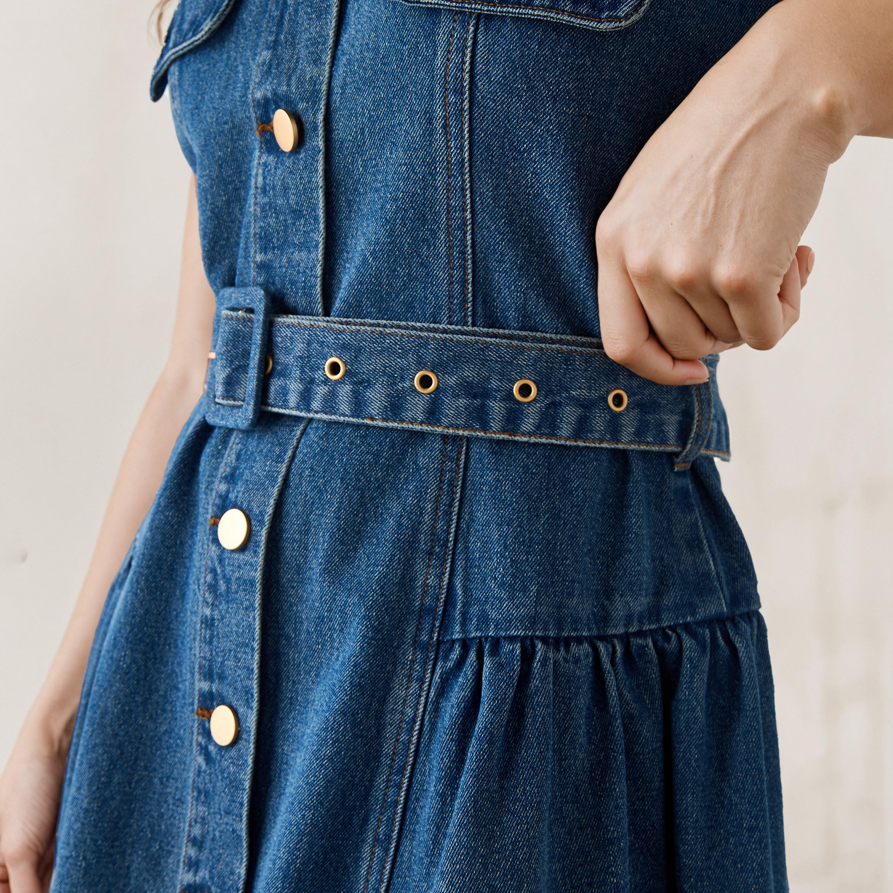 فستان دينم ميني بدون أكمام بسحّاب أزرار من تو إكستريمز-women-clothing-dresses-image-5