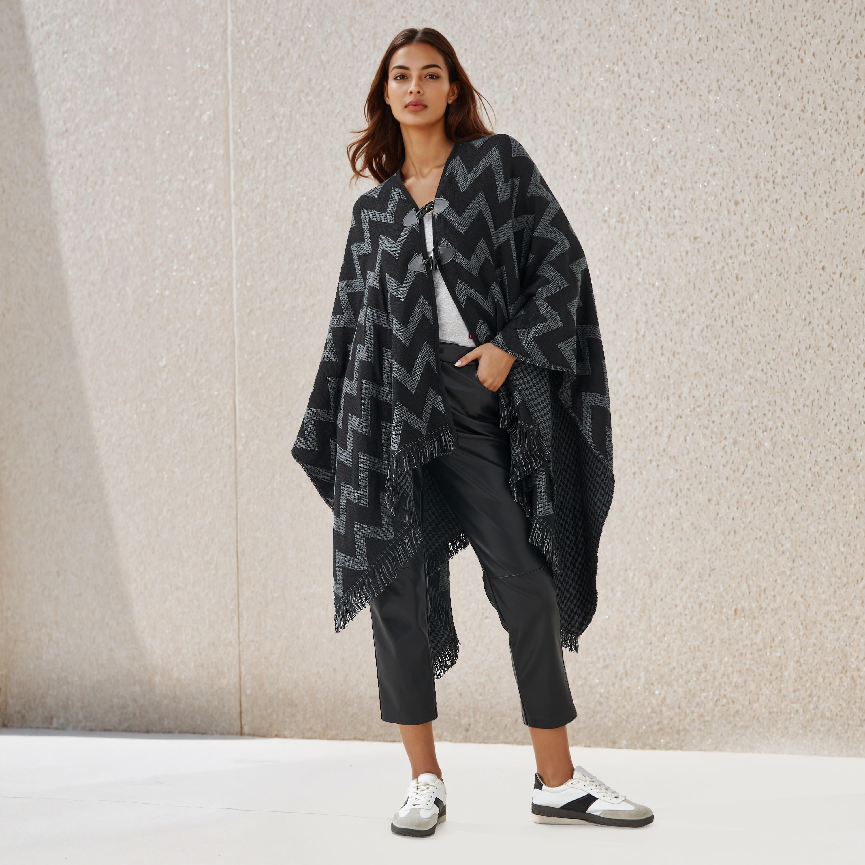 بونشو أكريليك طويل غير متماثل قابل للارتداء على الوجهين من تو إكستريمز-women-winterwear-coatsandjackets-jackets-image-6