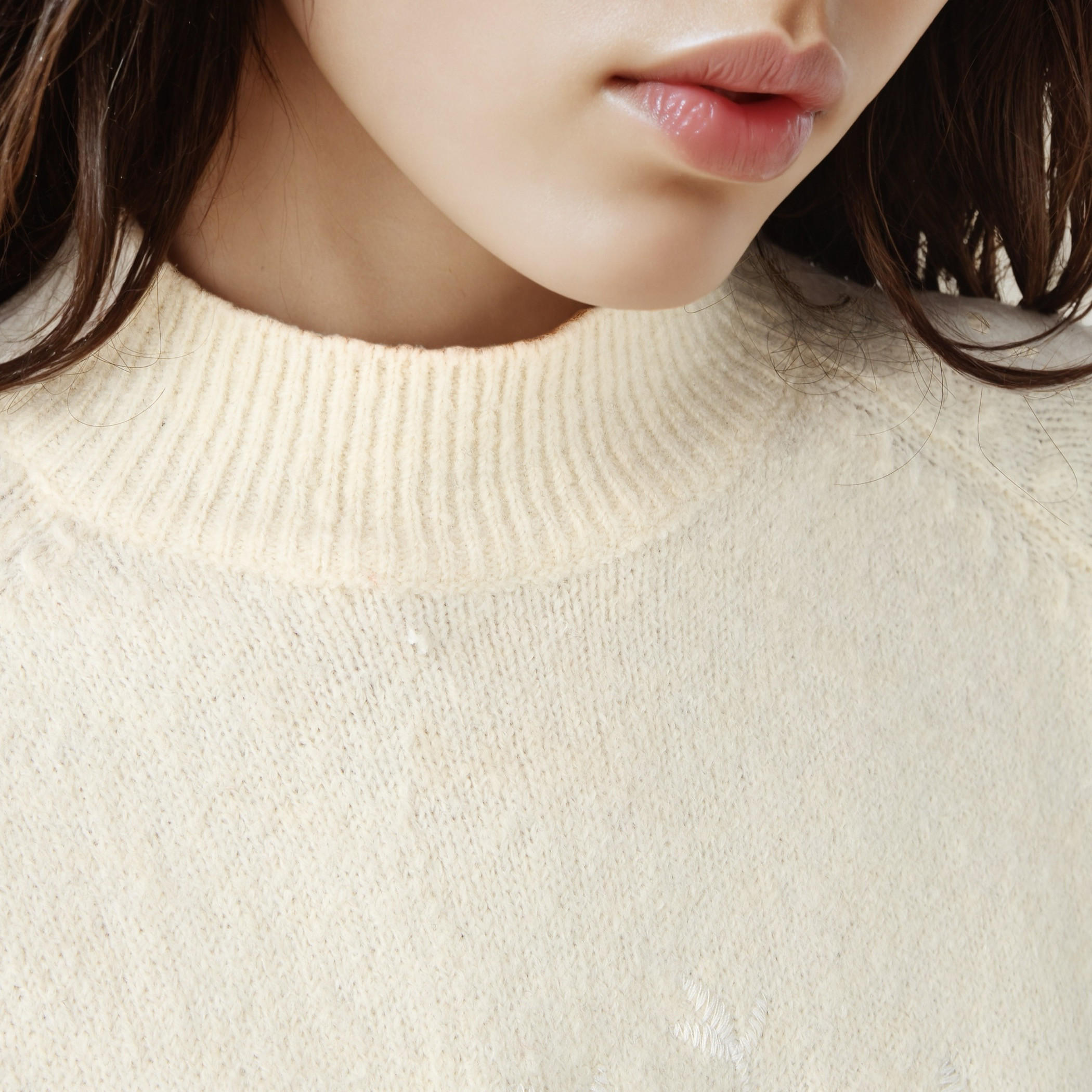 كنزة بياقة ضيقة وتطريز من تو إكستريمز-women-clothing-cardigansandjumpers-jumpers-image-5