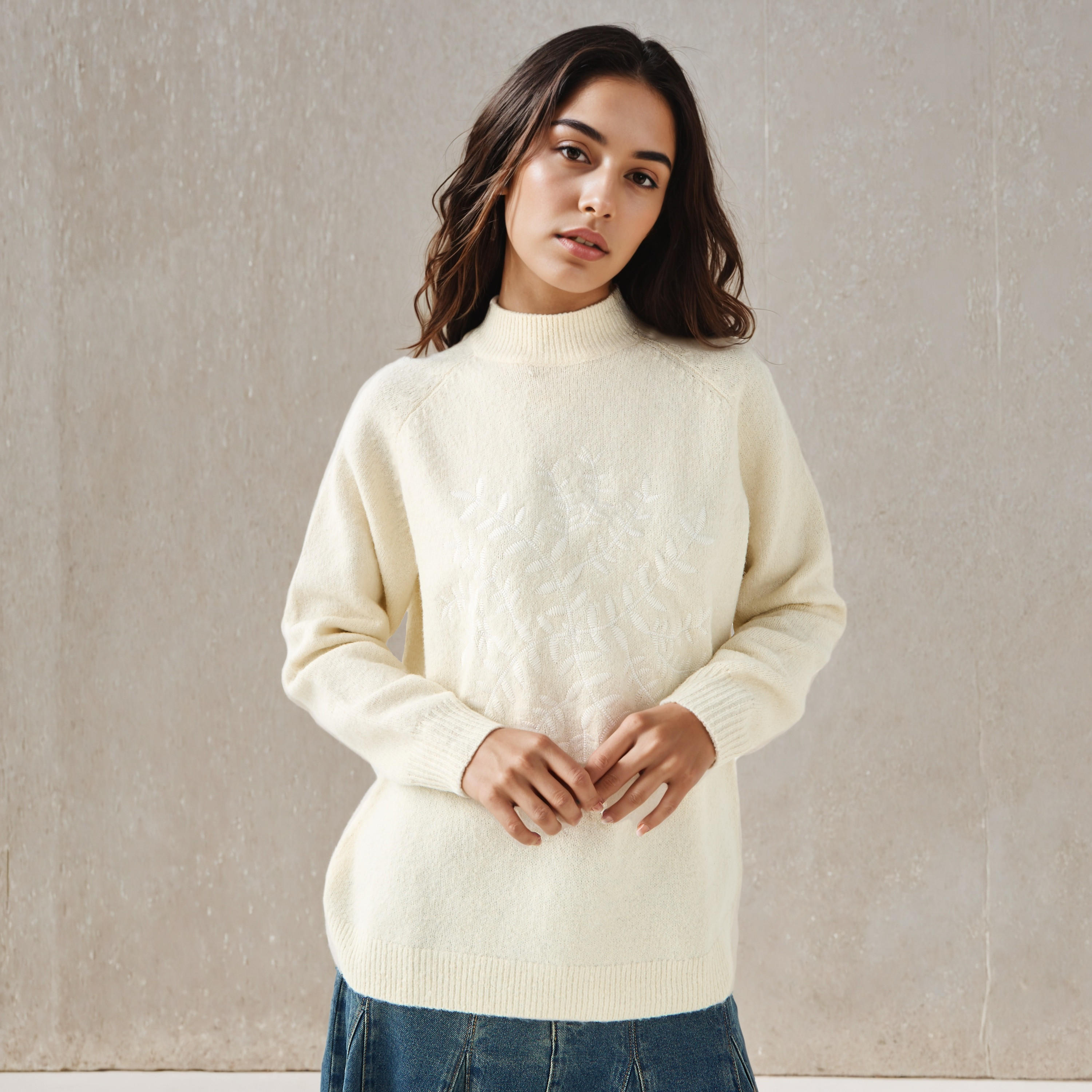 كنزة بياقة ضيقة وتطريز من تو إكستريمز-women-clothing-cardigansandjumpers-jumpers-image-6