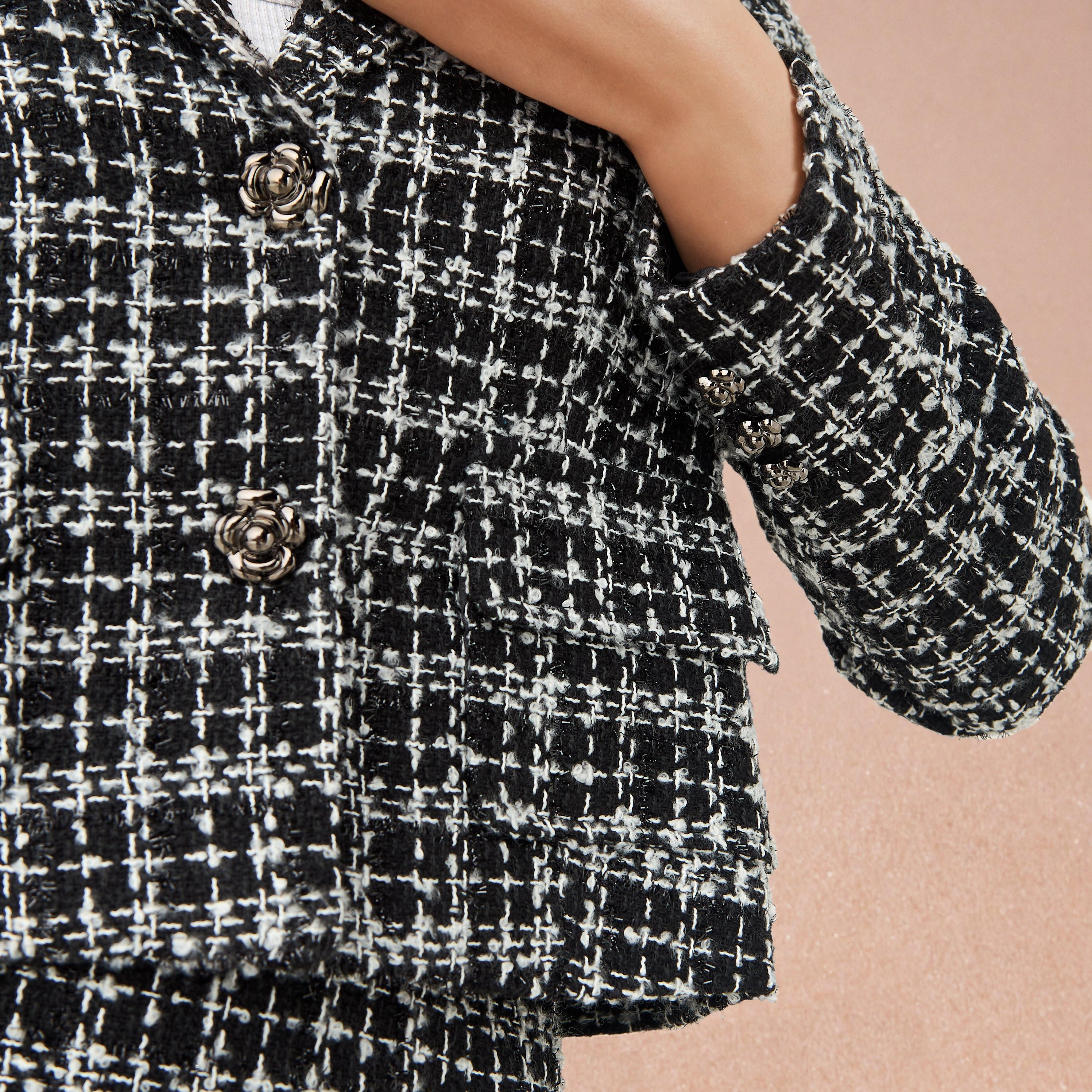 جاكيت تويد كاروهات بياقة مدببة من تو إكستريمز-women-winterwear-coatsandjackets-jackets-image-4