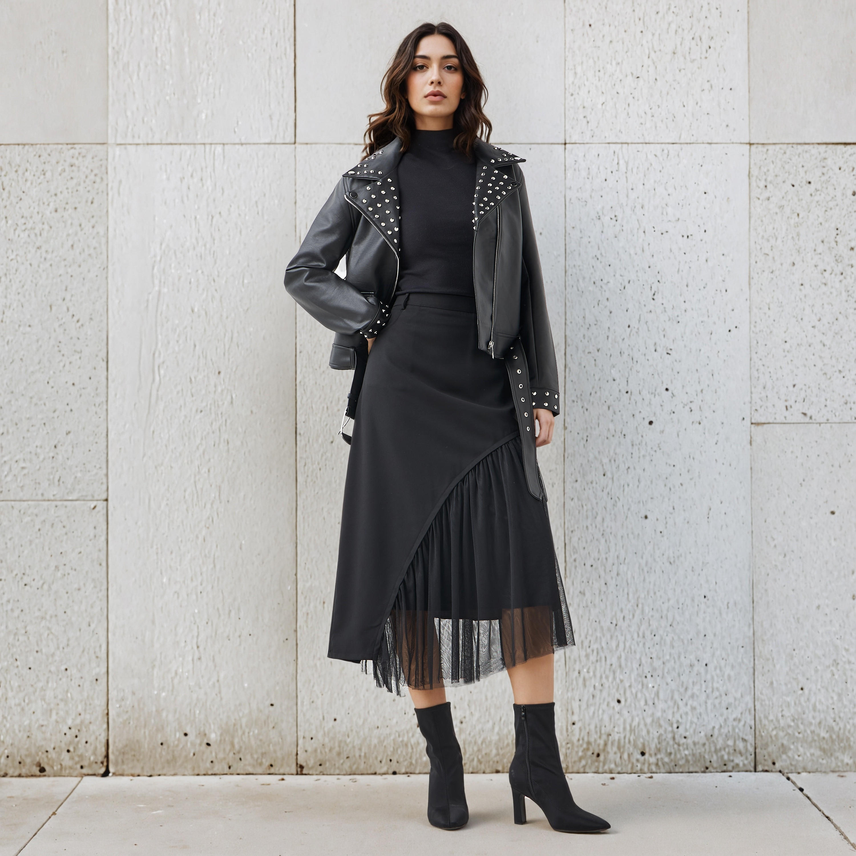 تنورة ميدي شبكية من بوليستر بقصة غير متماثلة من تو إكستريمز-women-clothing-bottoms-skirts-image-2
