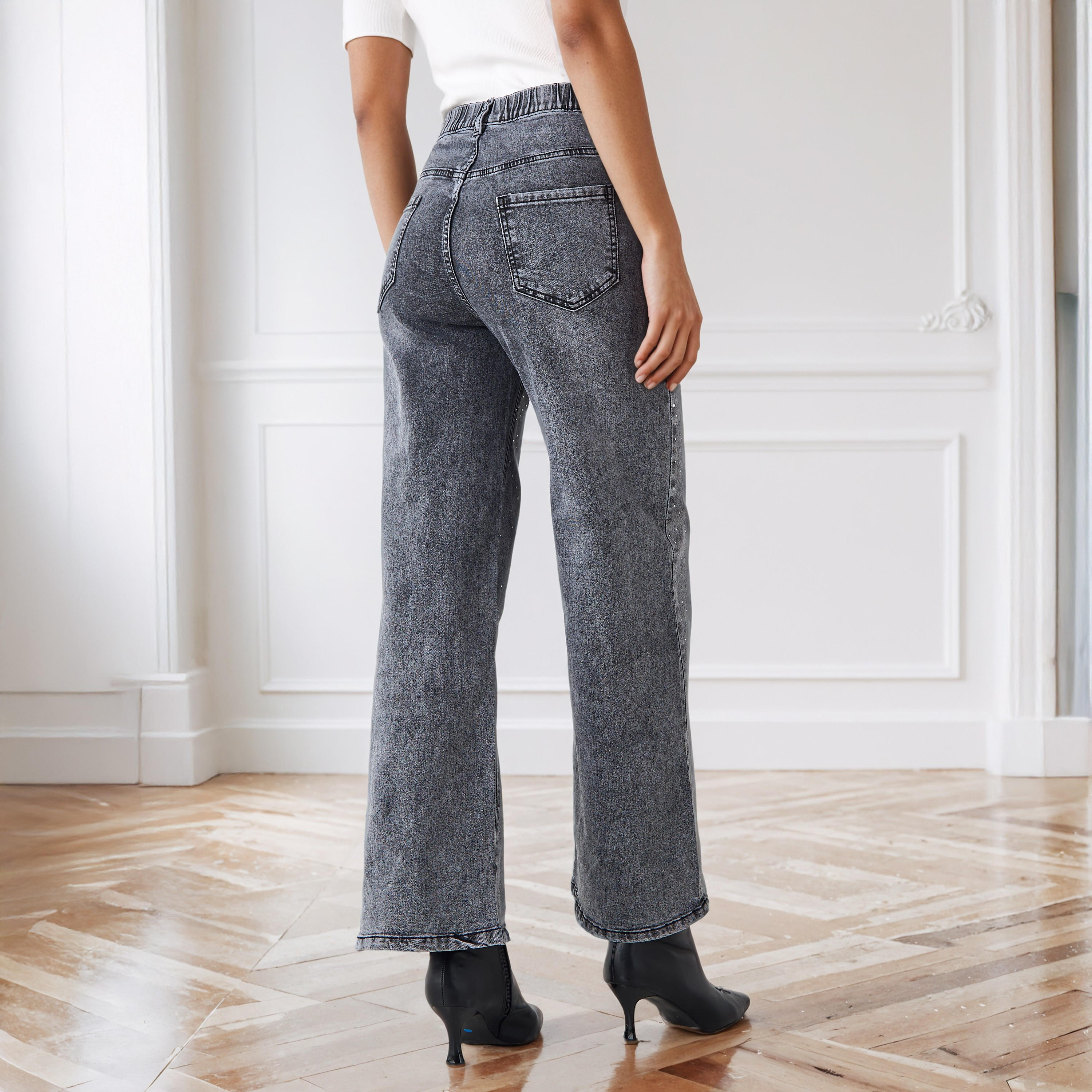 بنطلون جينز مزين بجيوب وقصة عادية من 2Xtremz-women-clothing-bottoms-jeans-image-3