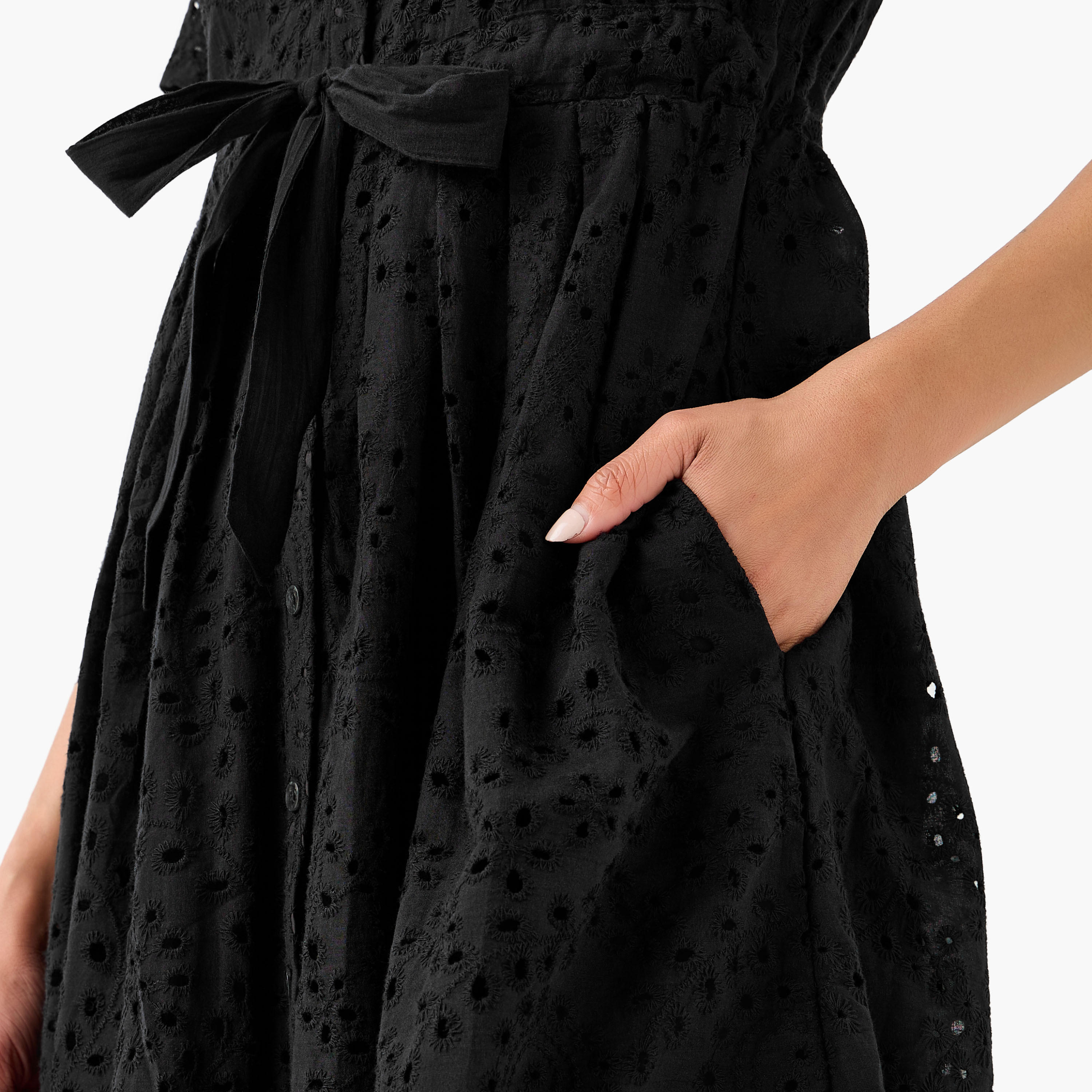 فستان قميص ميدي قطن بحزام وتطريز شيفلي من تو إكستريمز-women-clothing-dresses-image-6