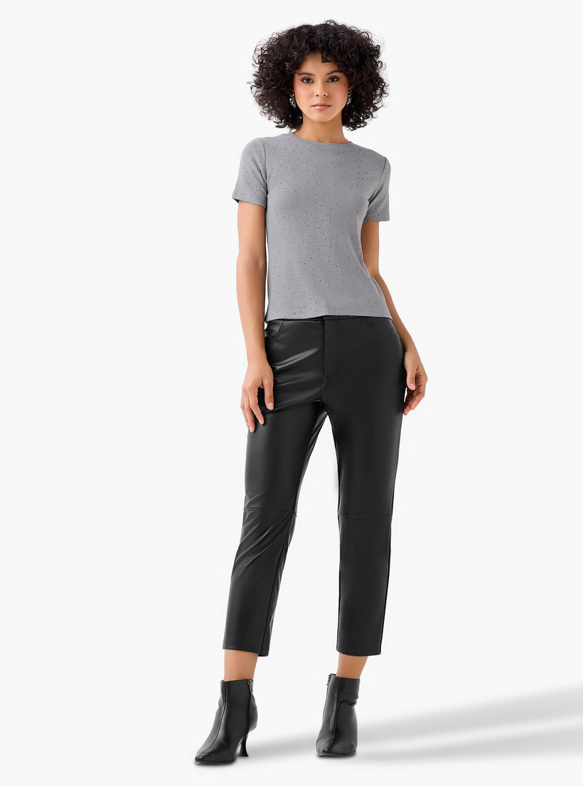 تيشيرت بقصة عادية وزينة من تو إكستريمز-women-clothing-tshirts-image-3