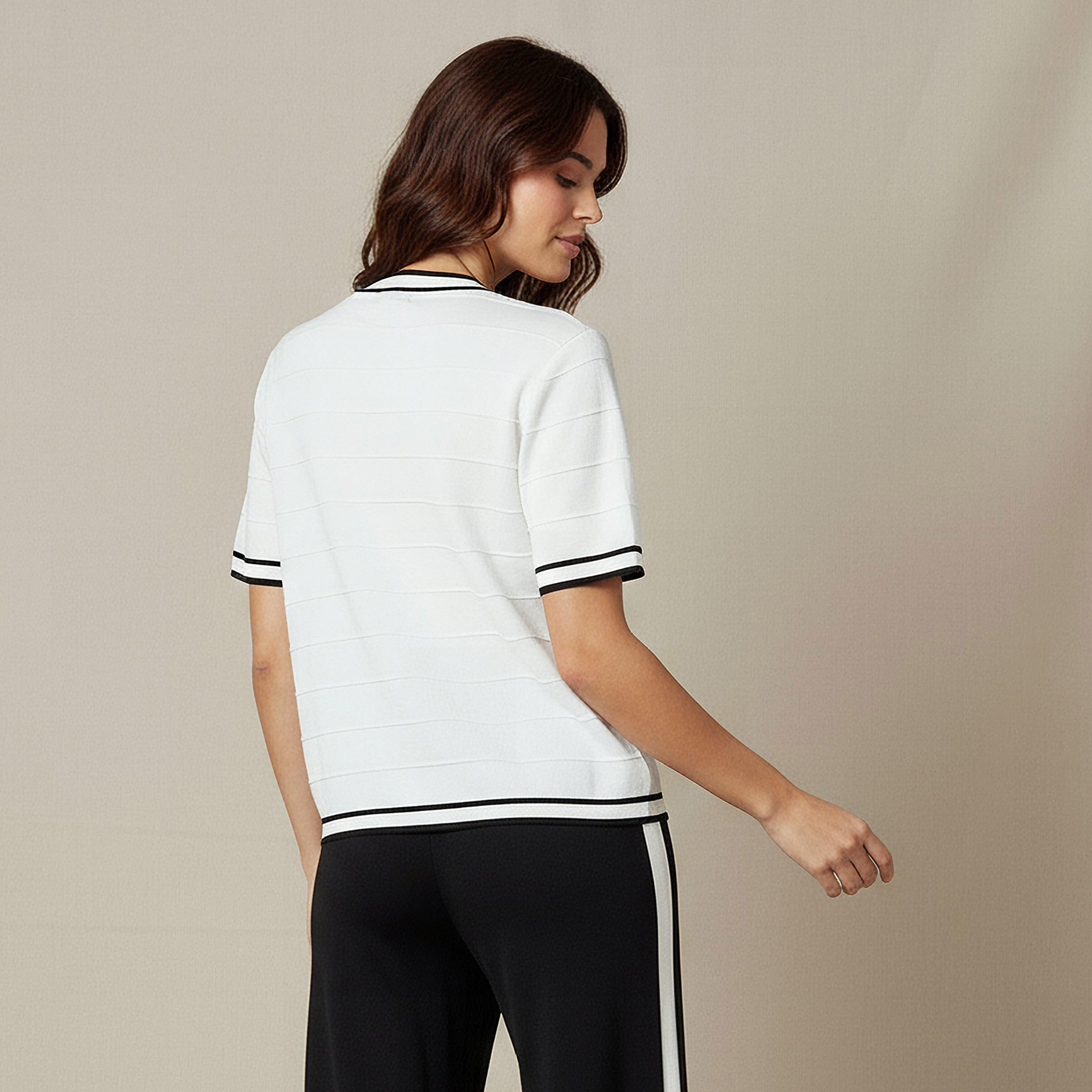 بلوزة بقصّة عادية ودرزات متباينة من تو إكستريمز-women-clothing-coordsets-image-3