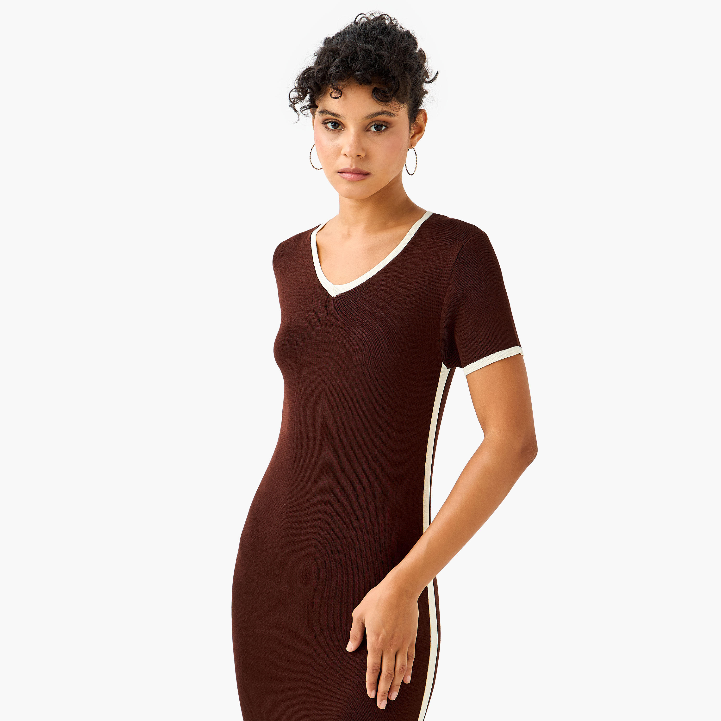 فستان ميدي ضيق بحافة متباينة من تو إكستريمز-women-clothing-dresses-image-5