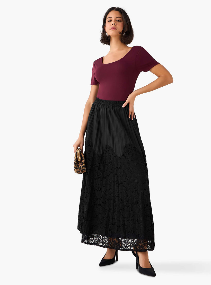 تنورة دانتيل ماكسي بخصر مطاطي من تو إكستريمز-women-clothing-bottoms-skirts-image-2