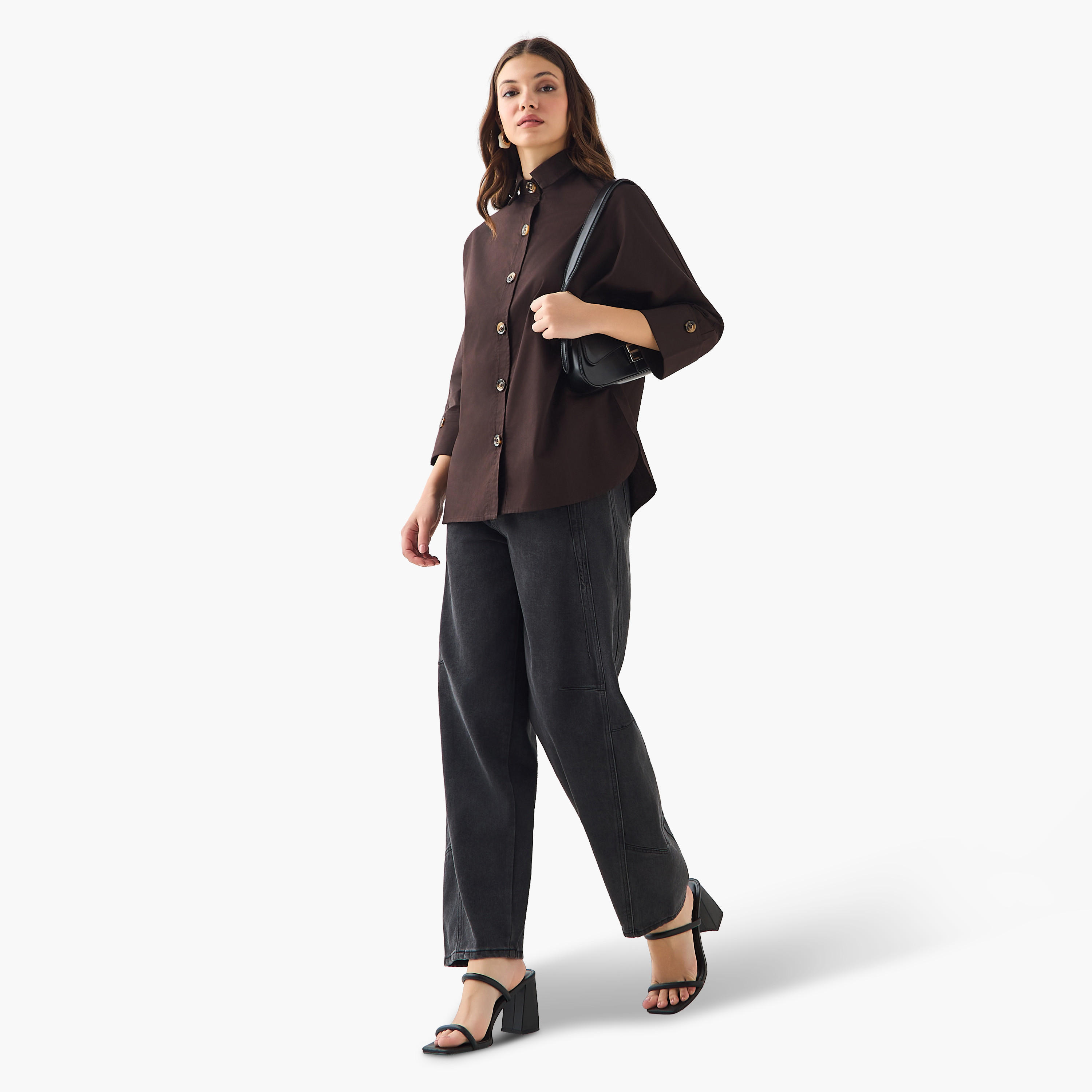 بنطلون جينز بقصة برميل وخصر متوسط من تو إكستريمز-women-clothing-bottoms-jeans-image-4