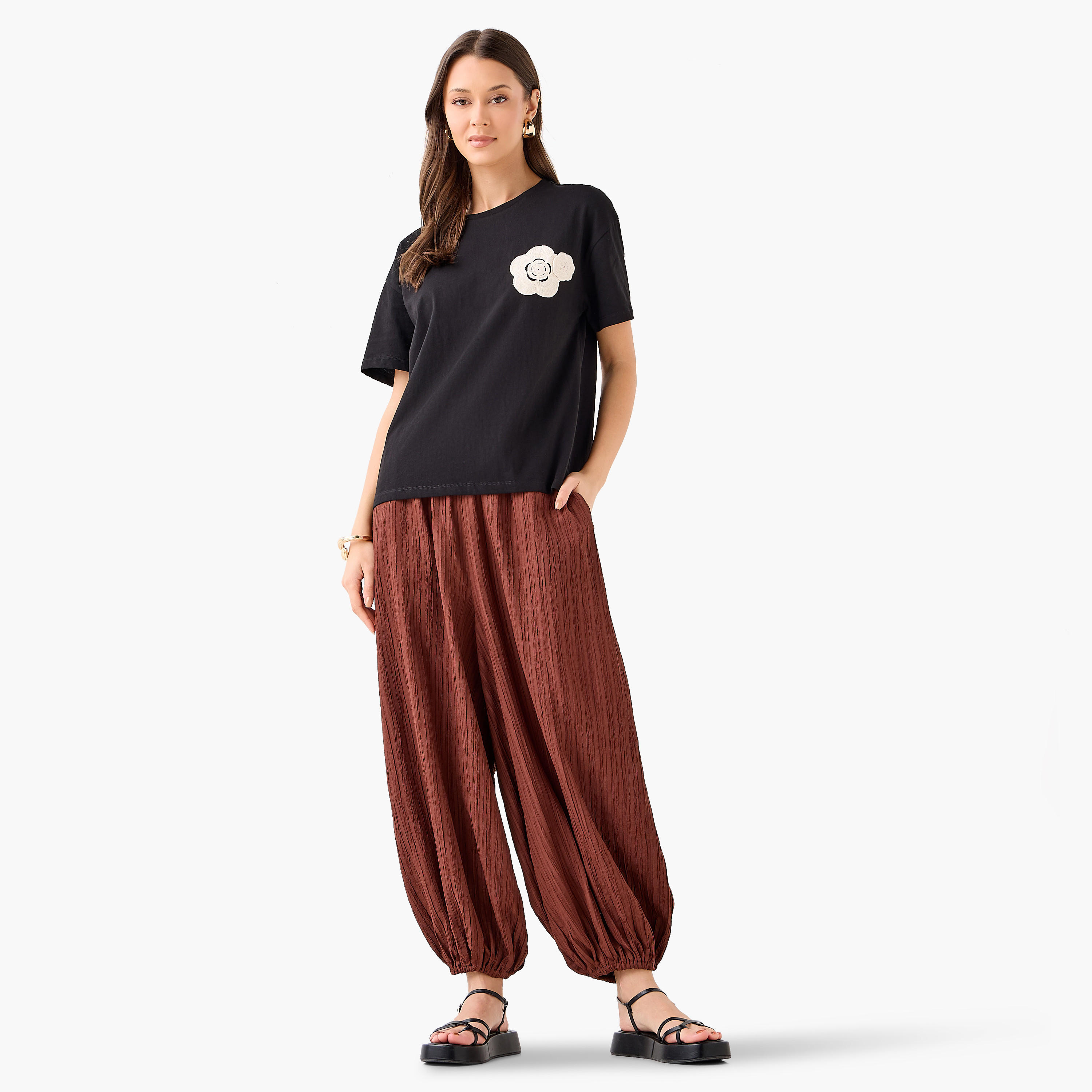 بنطلون حريم قطن بقصة مريحة وخصر متوسط وملمس بارز من توإكستريمز-women-clothing-bottoms-trousers-image-4