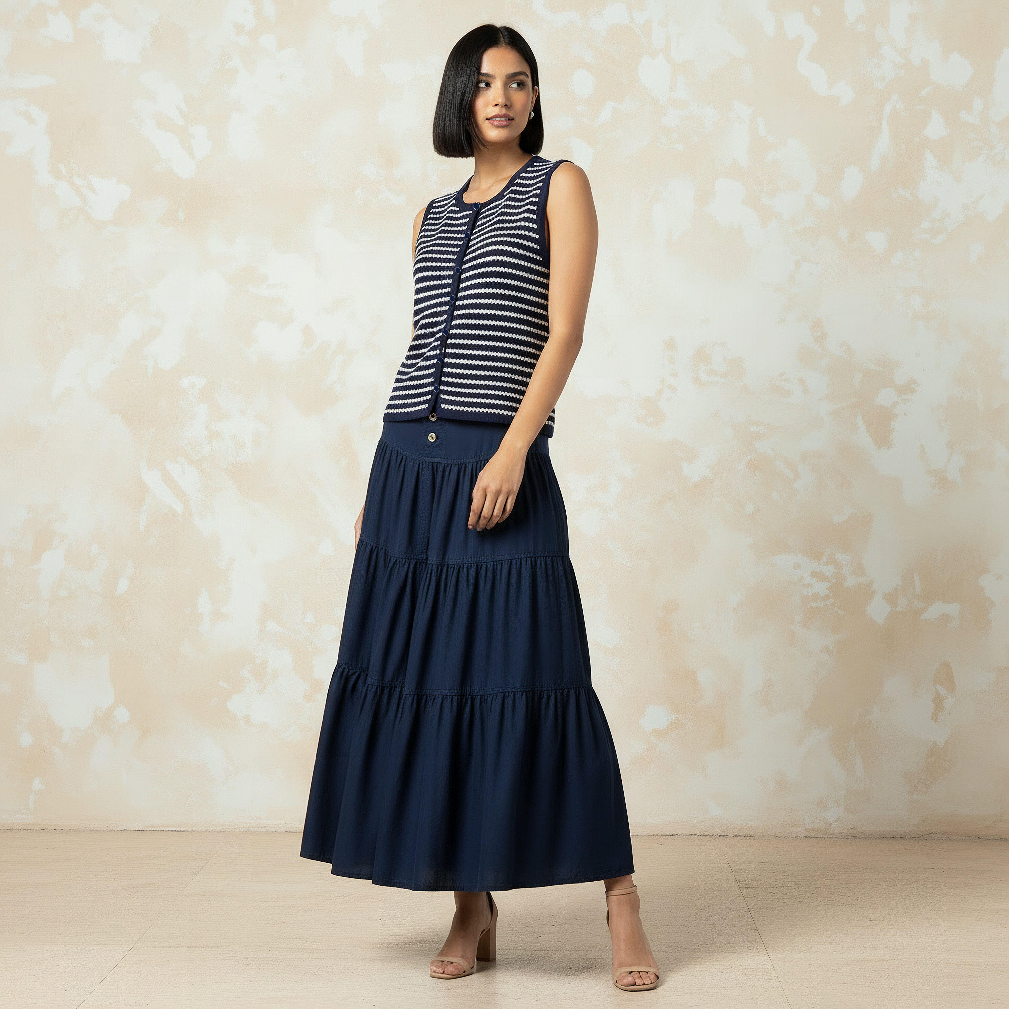 بلوزة بقصّة عادية مخططة من تو إكستريمز-women-clothing-shirtsandblouses-blouses-image-3